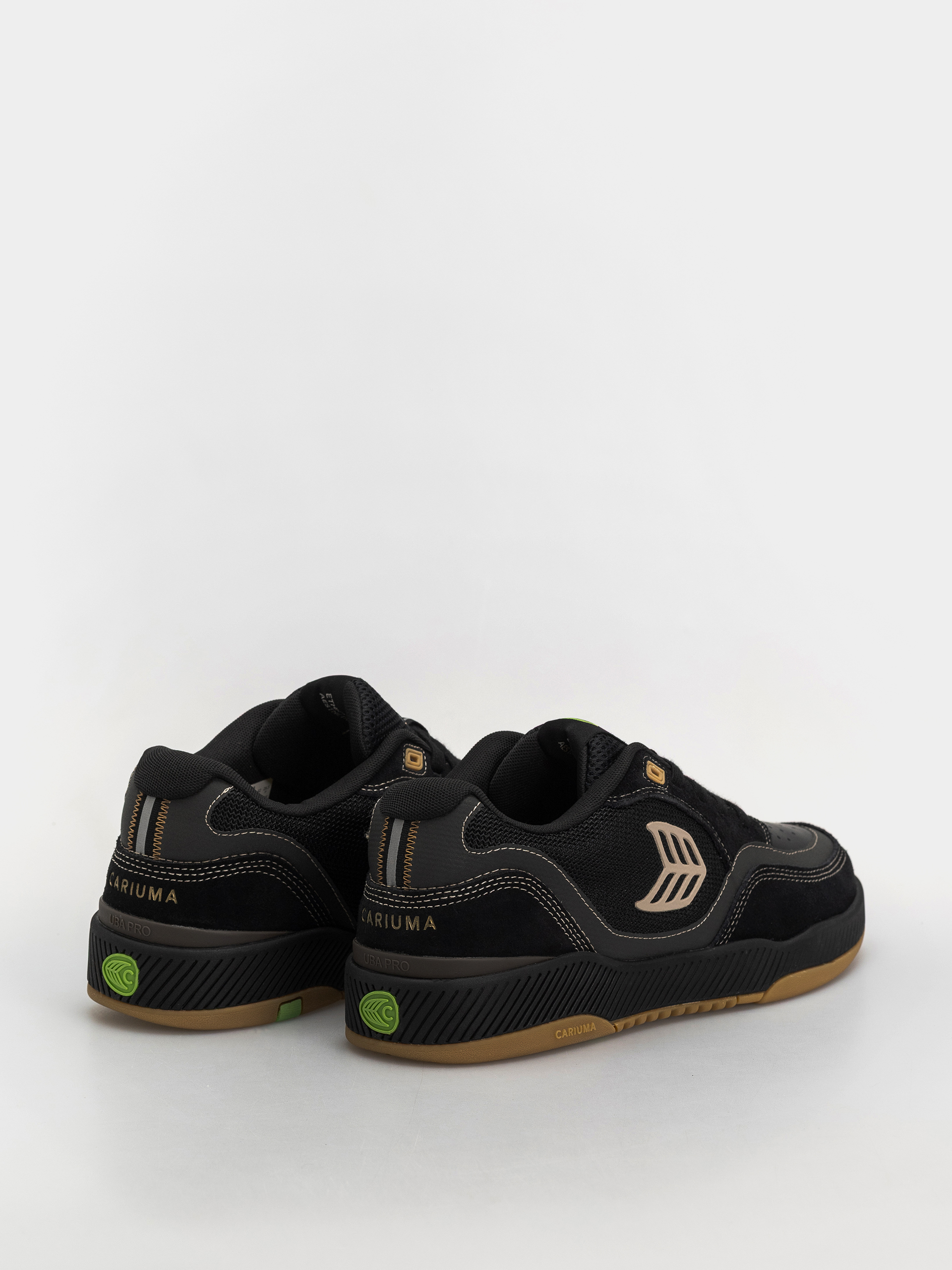 Topánky Cariuma Uba Pro (black suede and mesh silver cloud logo)
