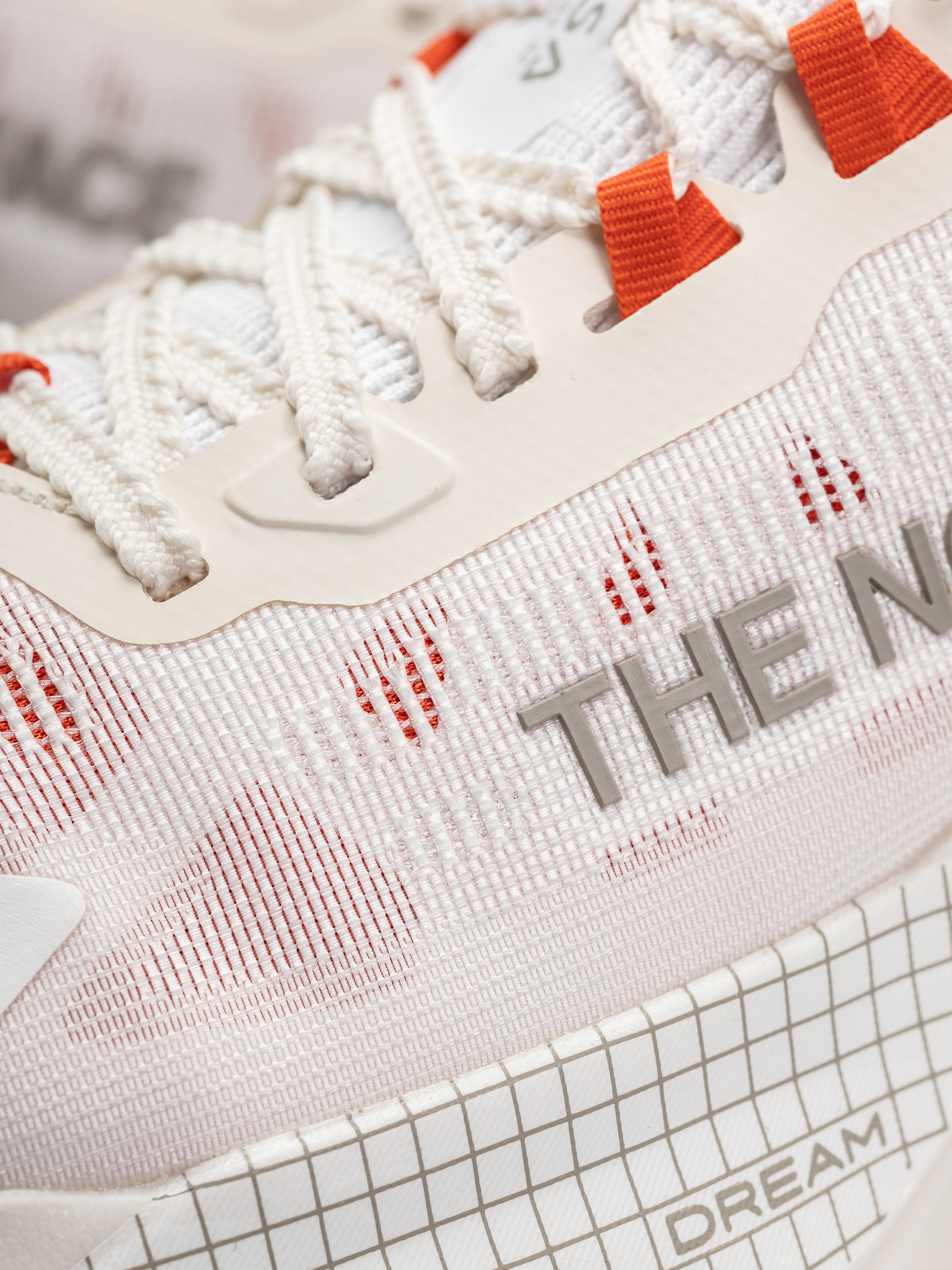 Topánky The North Face Altamesa 500 V2 (tnf white/lava)