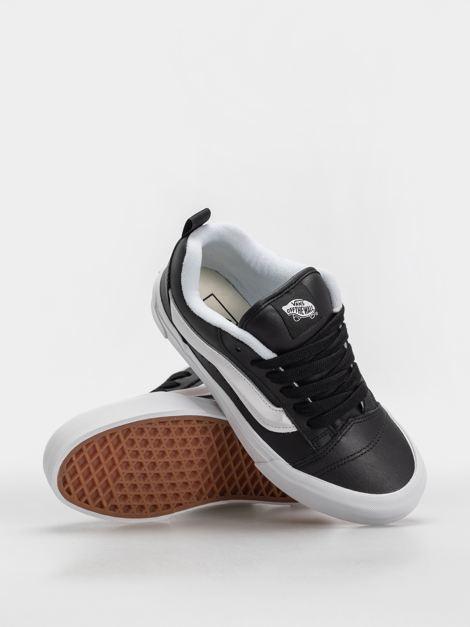 Topánky Vans Knu Skool (black/true whit)
