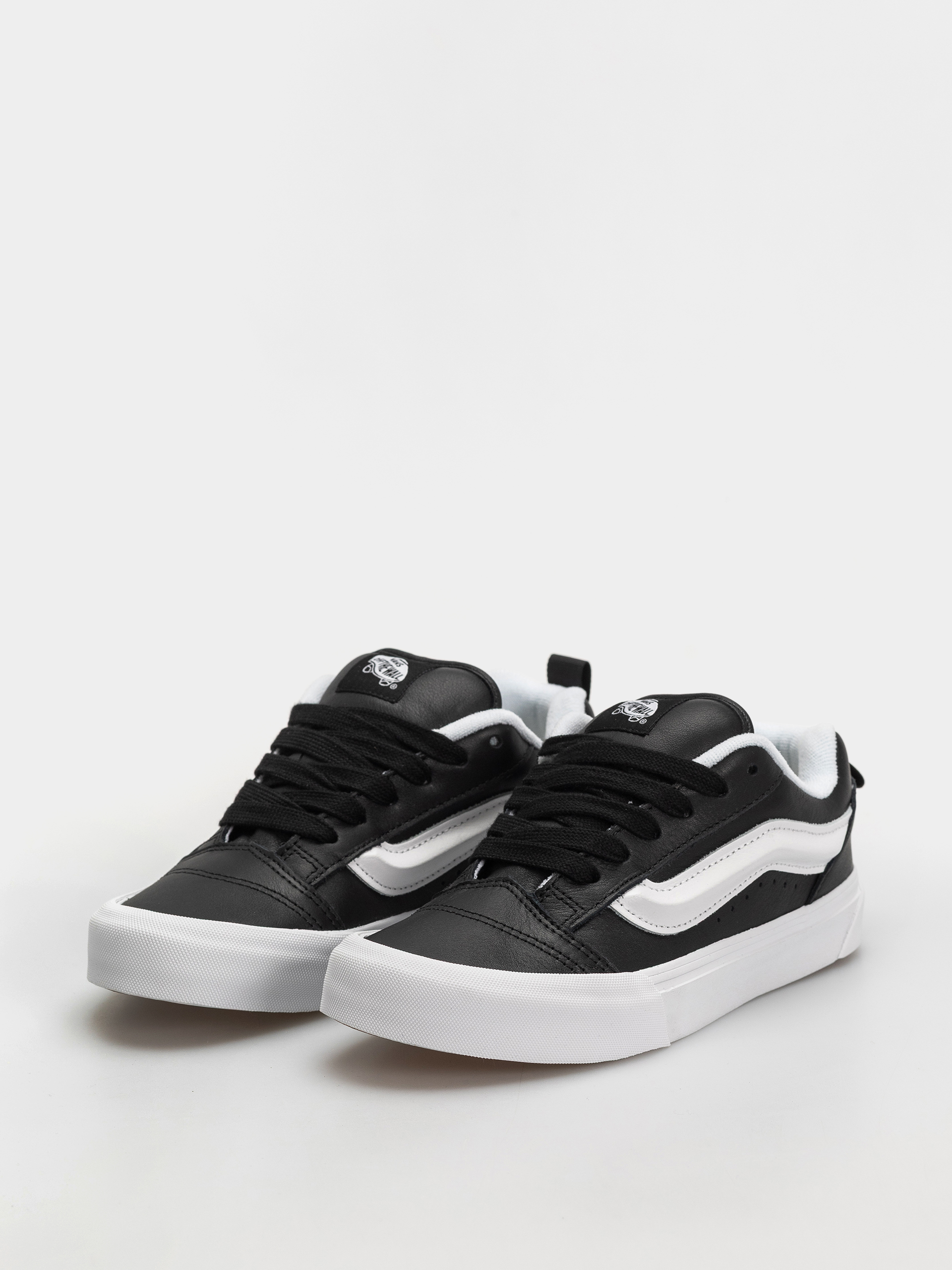 Topánky Vans Knu Skool (black/true whit)