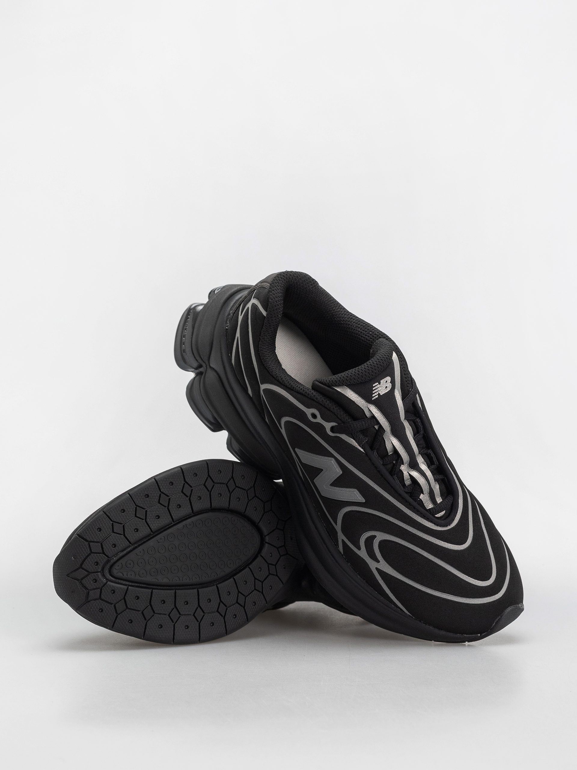 Topánky New Balance 5030 (black/silver metallic)