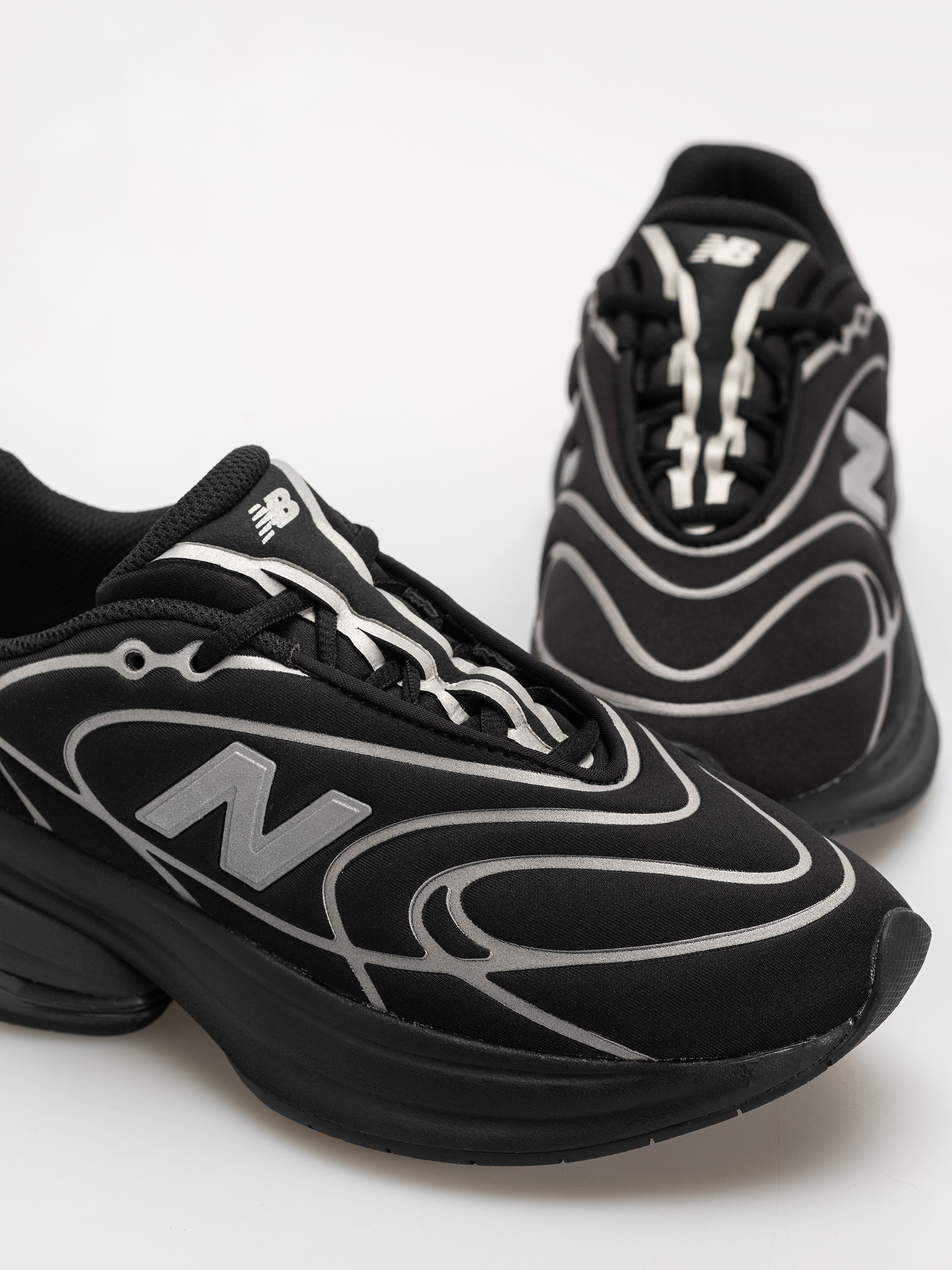 Topánky New Balance 5030 (black/silver metallic)