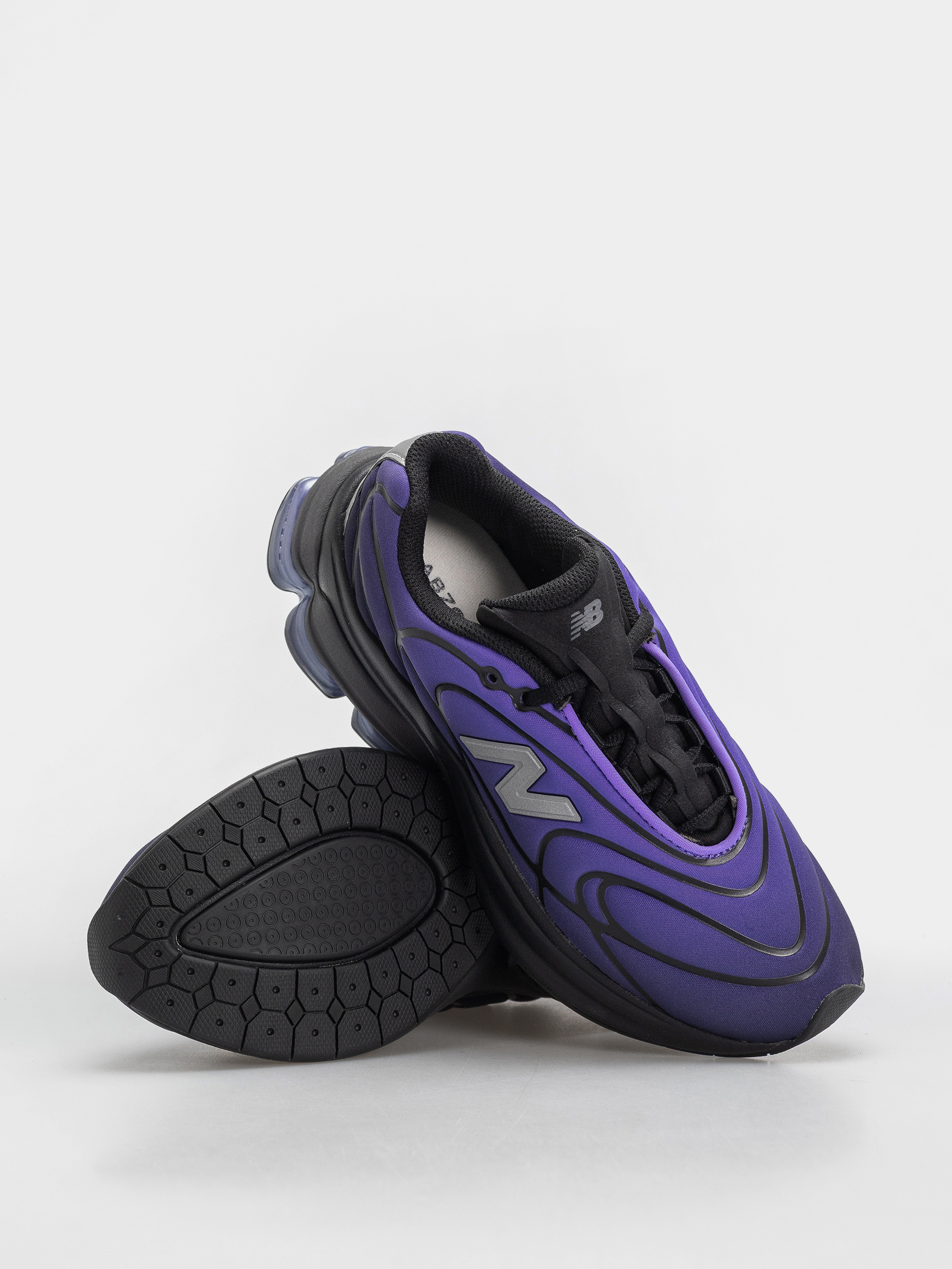 Topánky New Balance 5030 (black/electric indigo)
