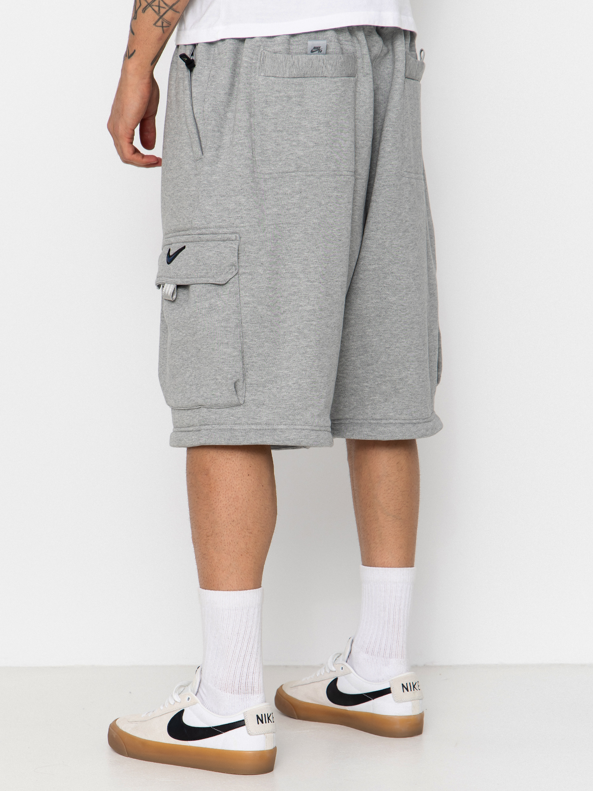 Nohavice Nike SB Ishod Cargo (dk grey heather)