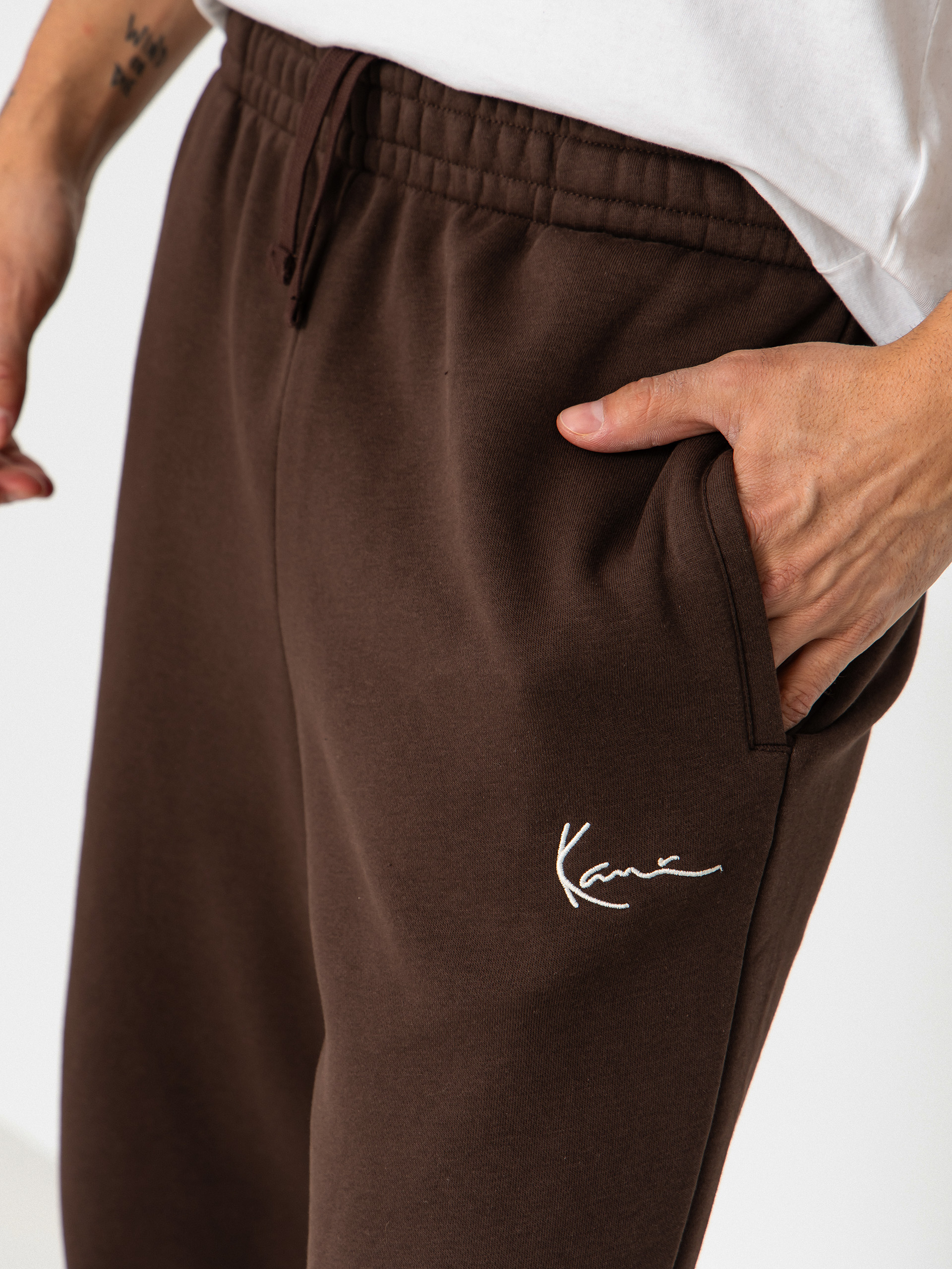 Nohavice Karl Kani Small Signature Essential Baggy (brown)