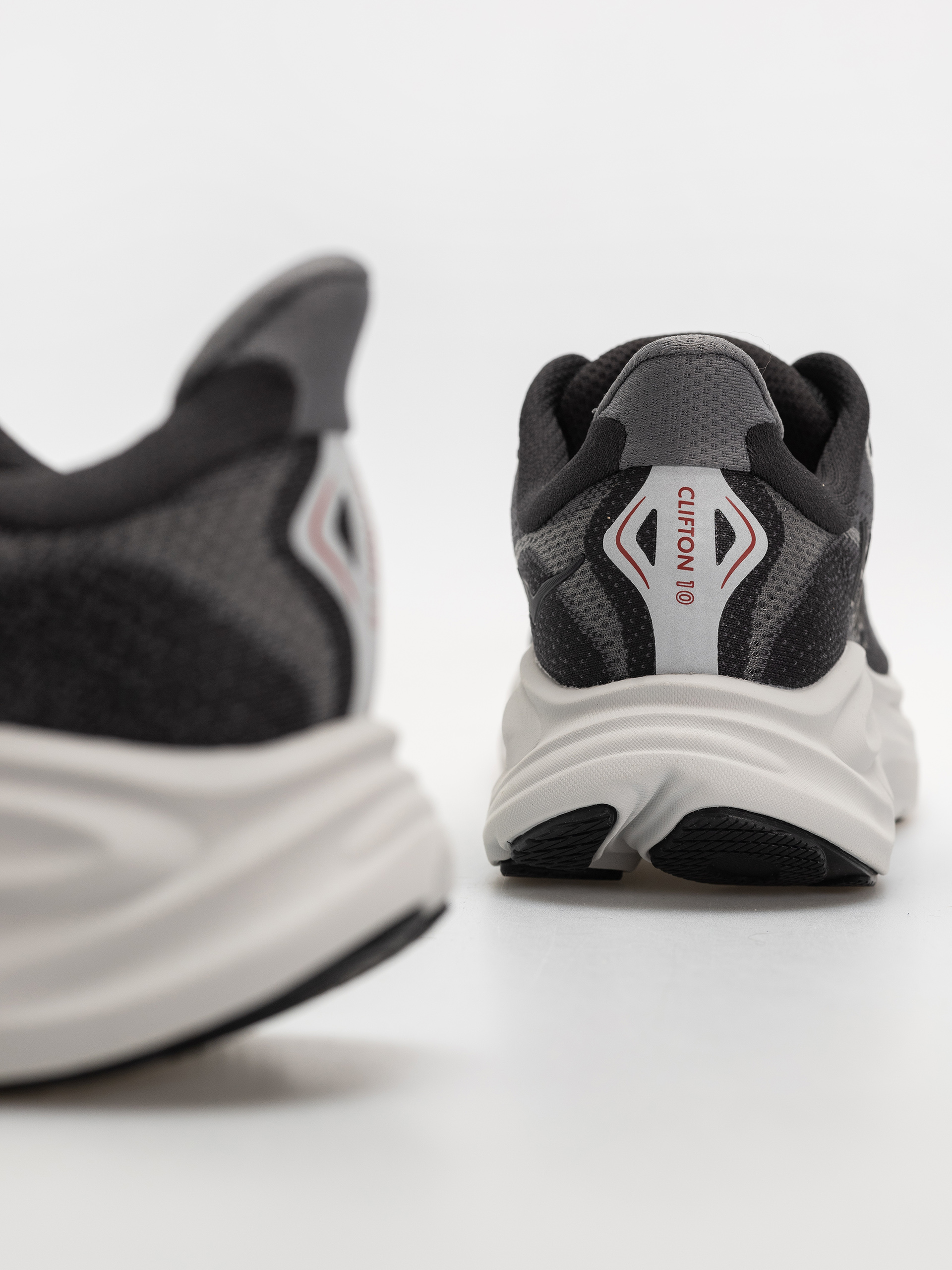 Topánky Hoka Clifton 10 (carbon black/satellite grey)
