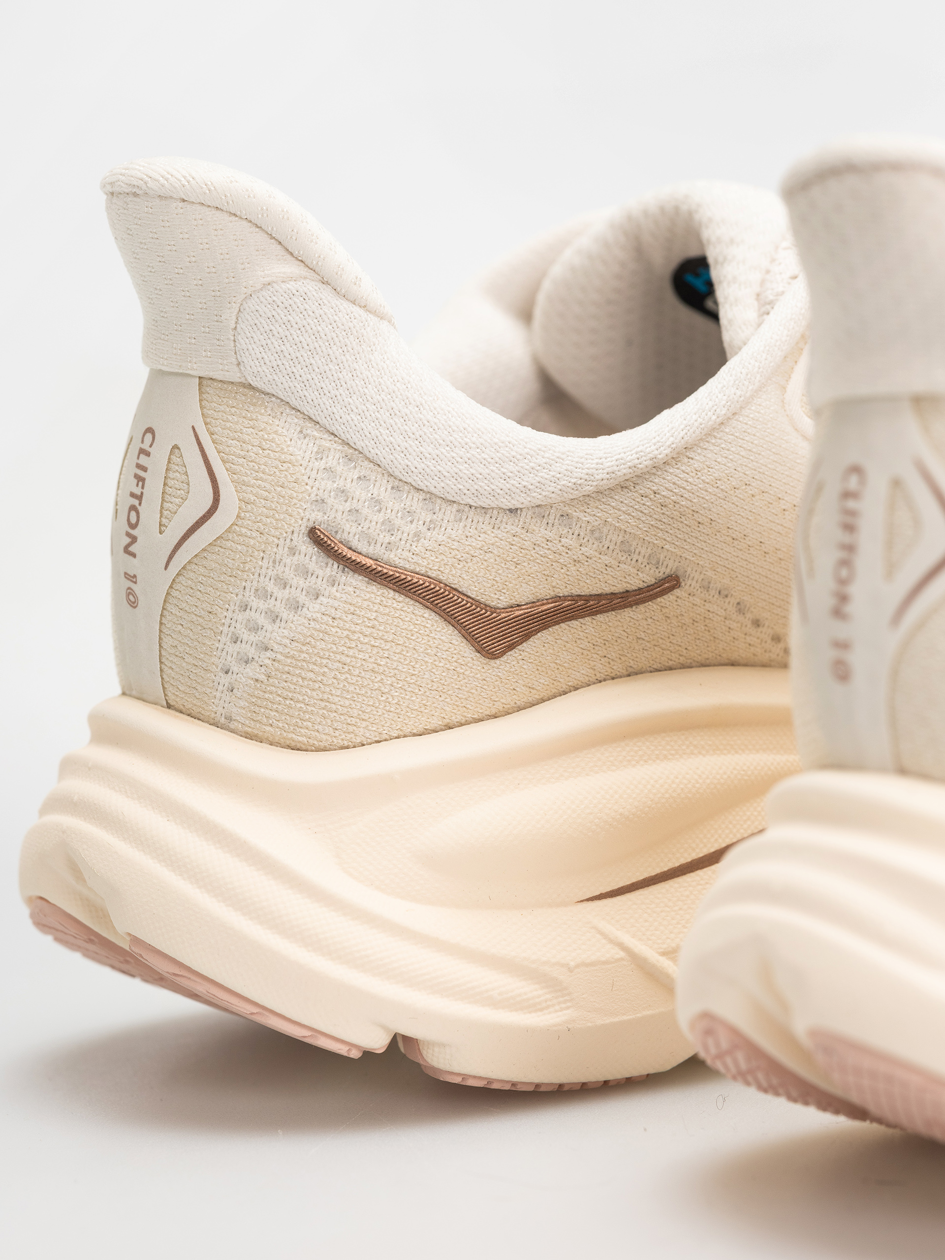 Topánky Hoka Clifton 10 Wmn (alabaster/rose gold)