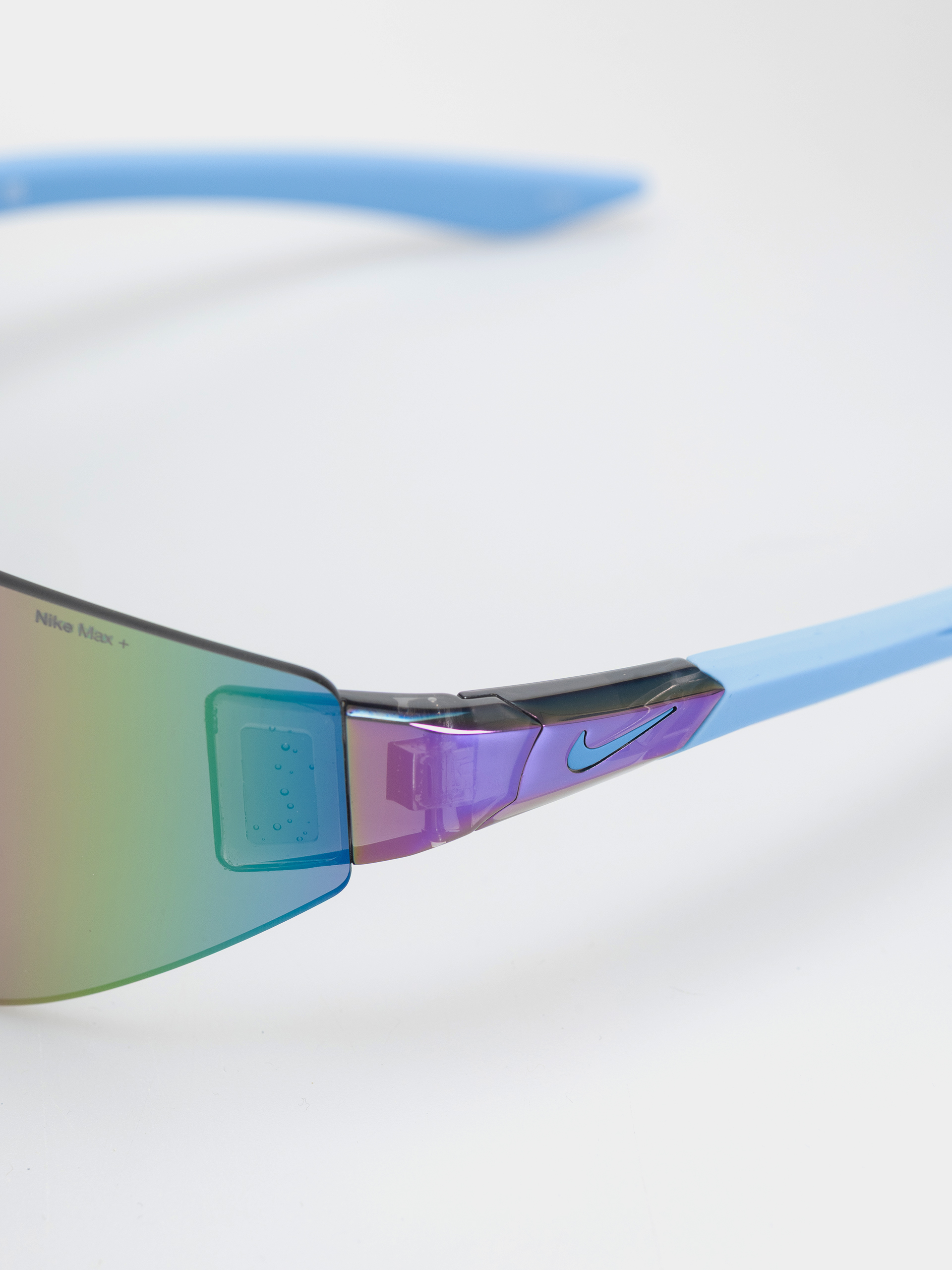 Slnečné okuliare Nike Athena Edge (university blue/magenta mir)