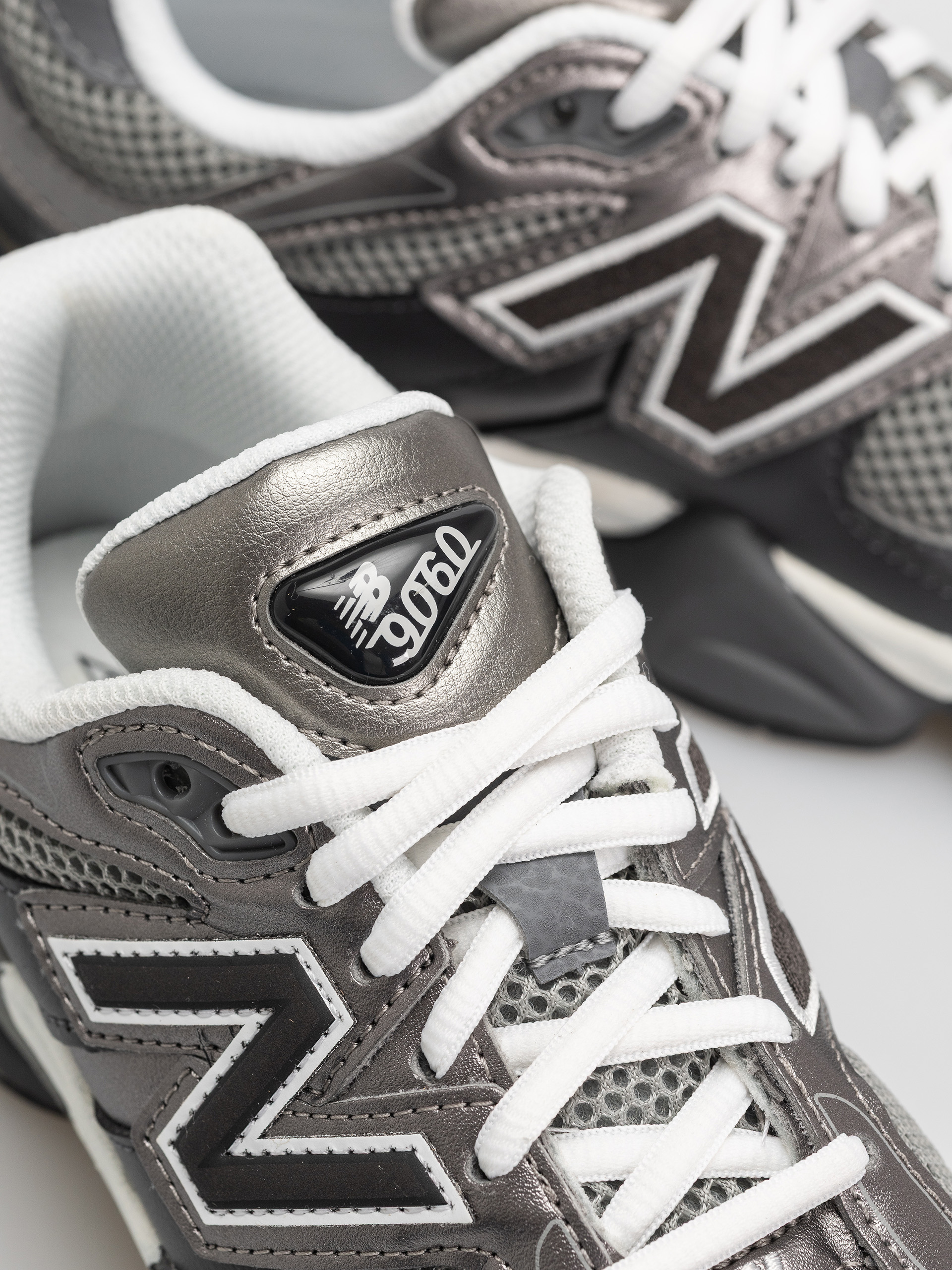 Topánky New Balance 9060 JR (magnet/faded black)