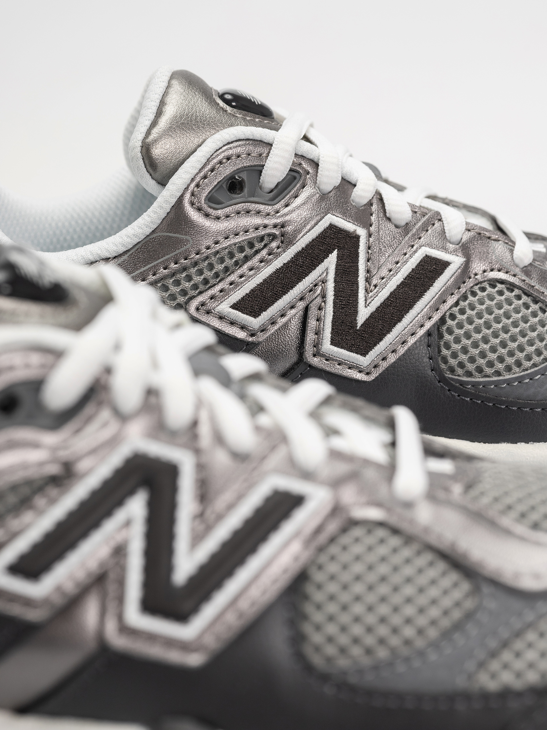 Topánky New Balance 9060 JR (magnet/faded black)