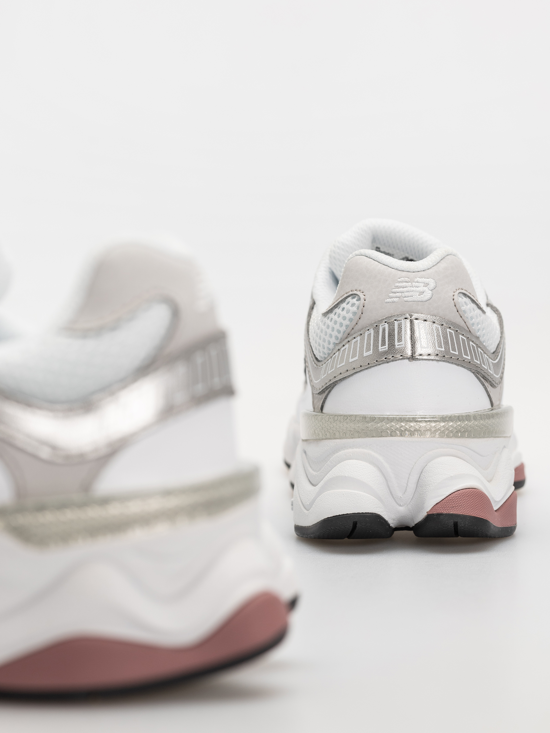 Topánky New Balance 9060 JR (103 white/rosewood)