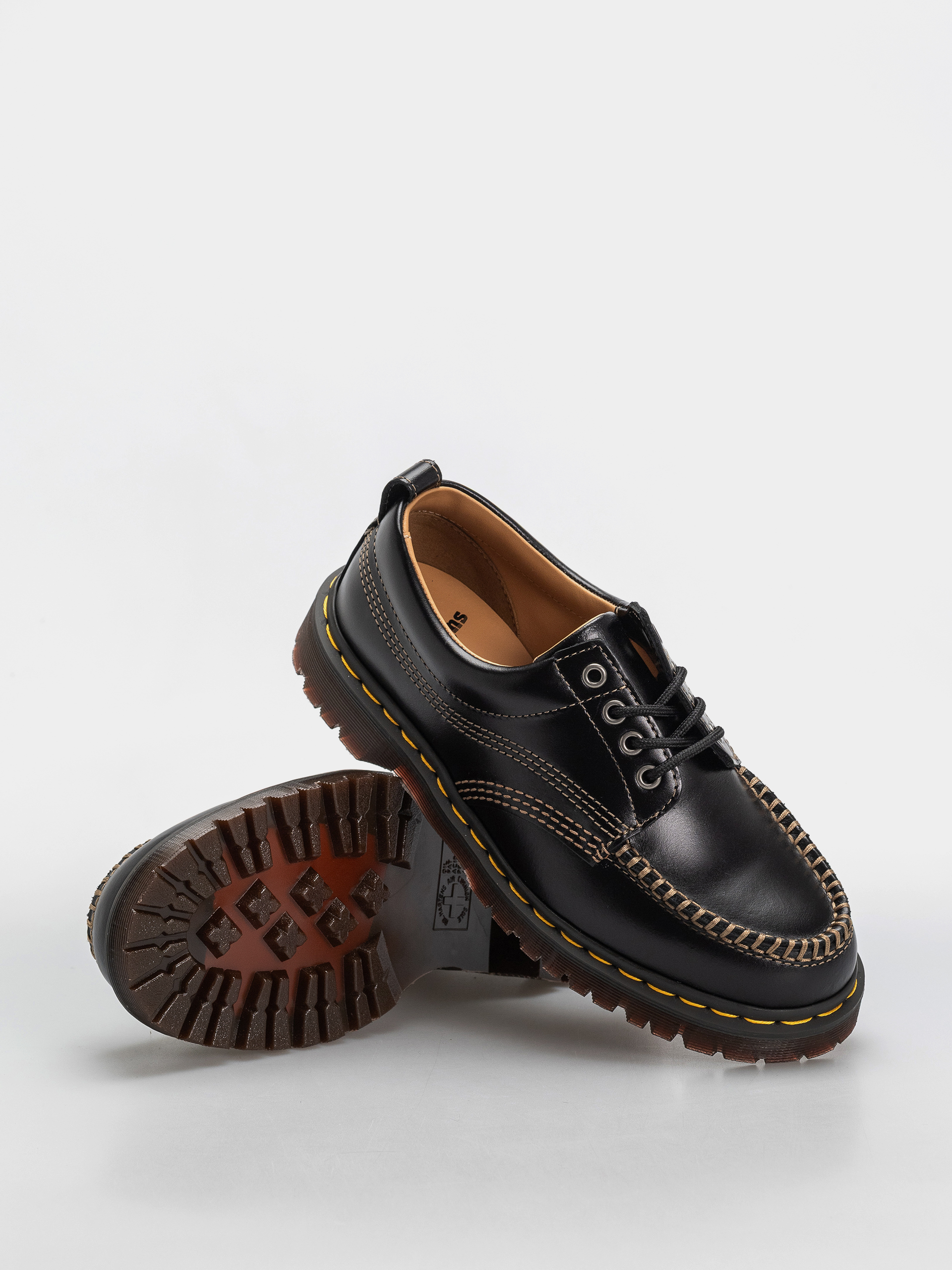Topánky Dr. Martens Lowell (black analine)