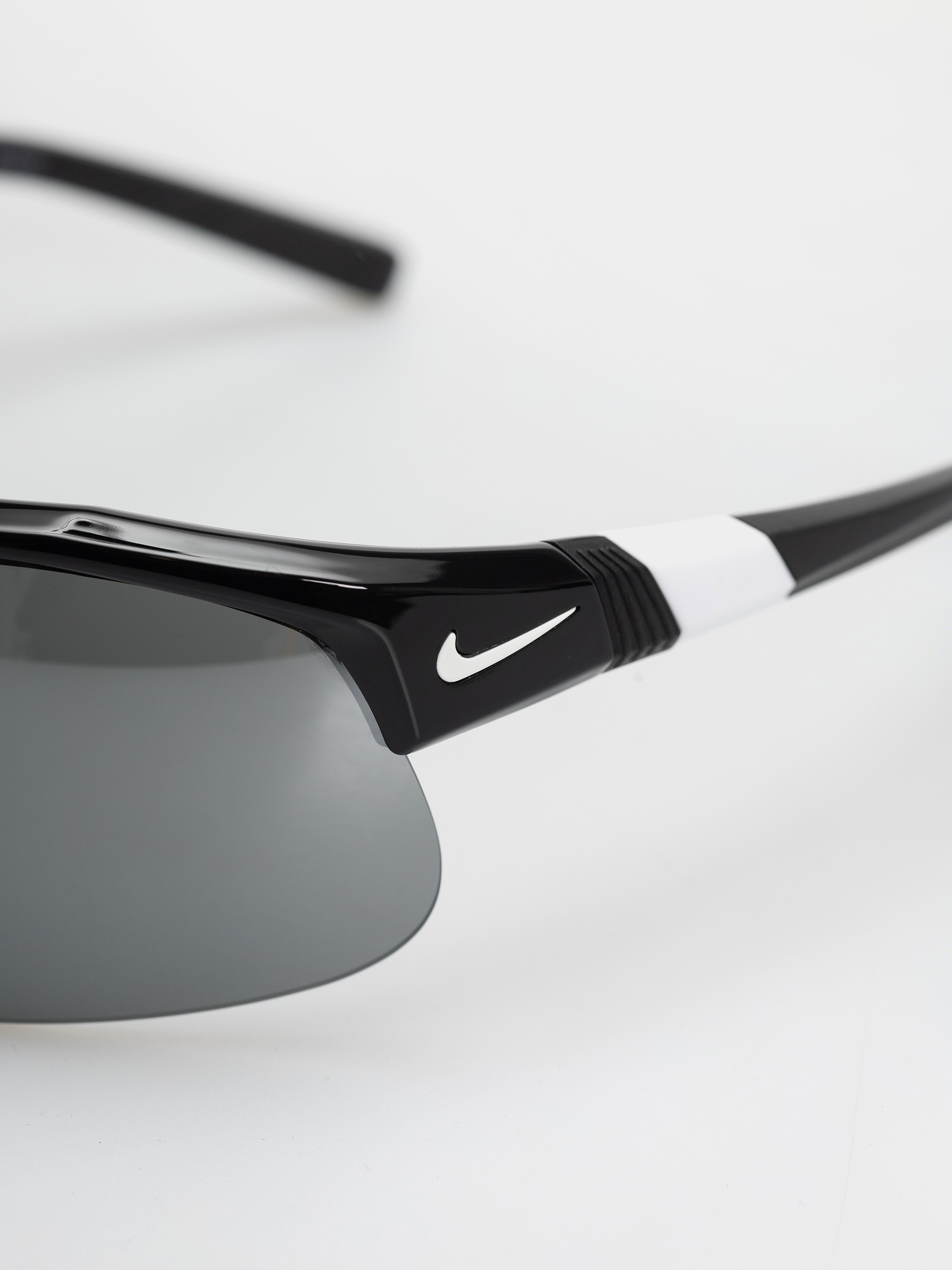 Slnečné okuliare Nike SB Show X1 (black/silver flash)