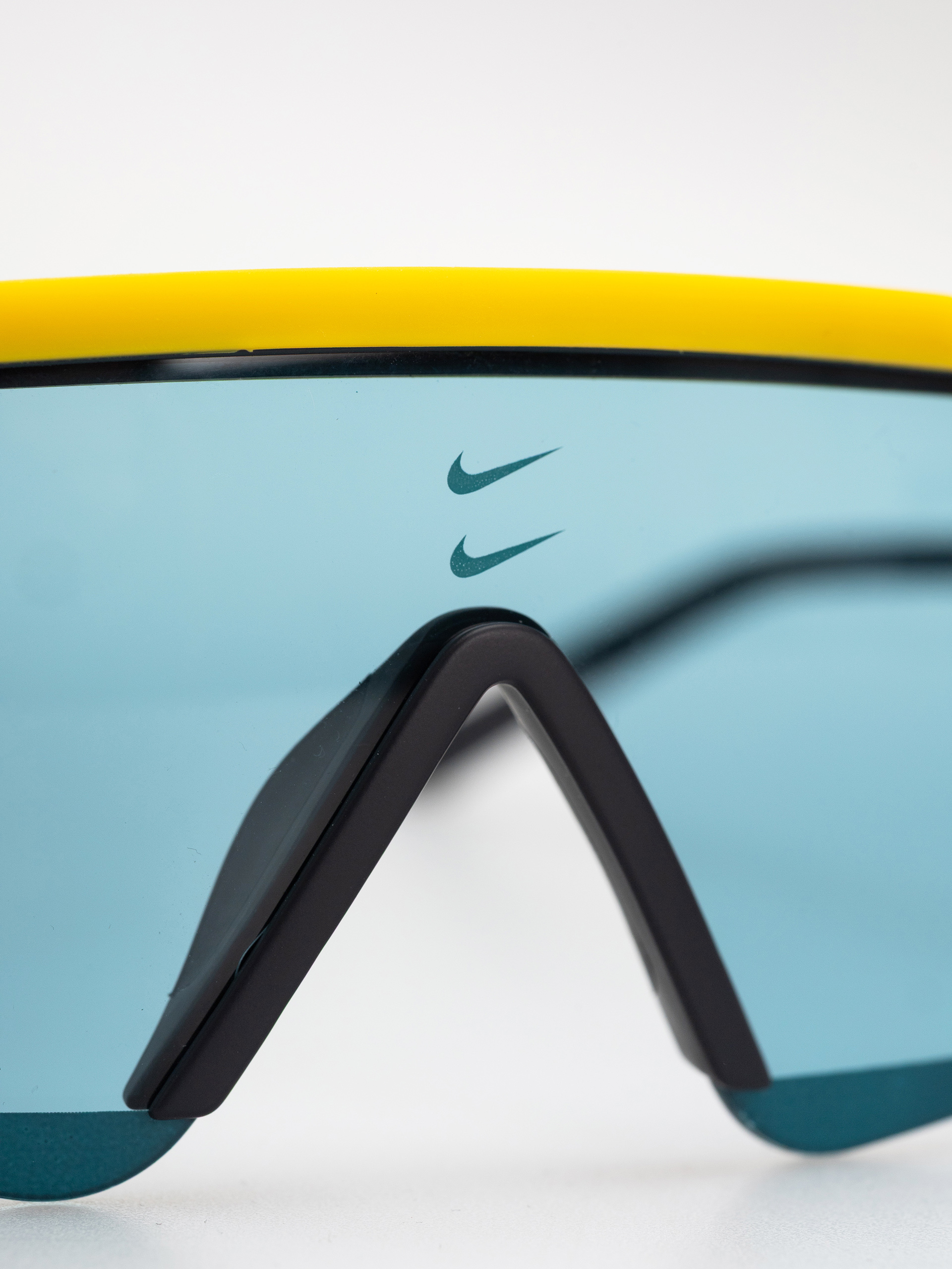 Slnečné okuliare Nike SB Marquee (laser orange/teal)