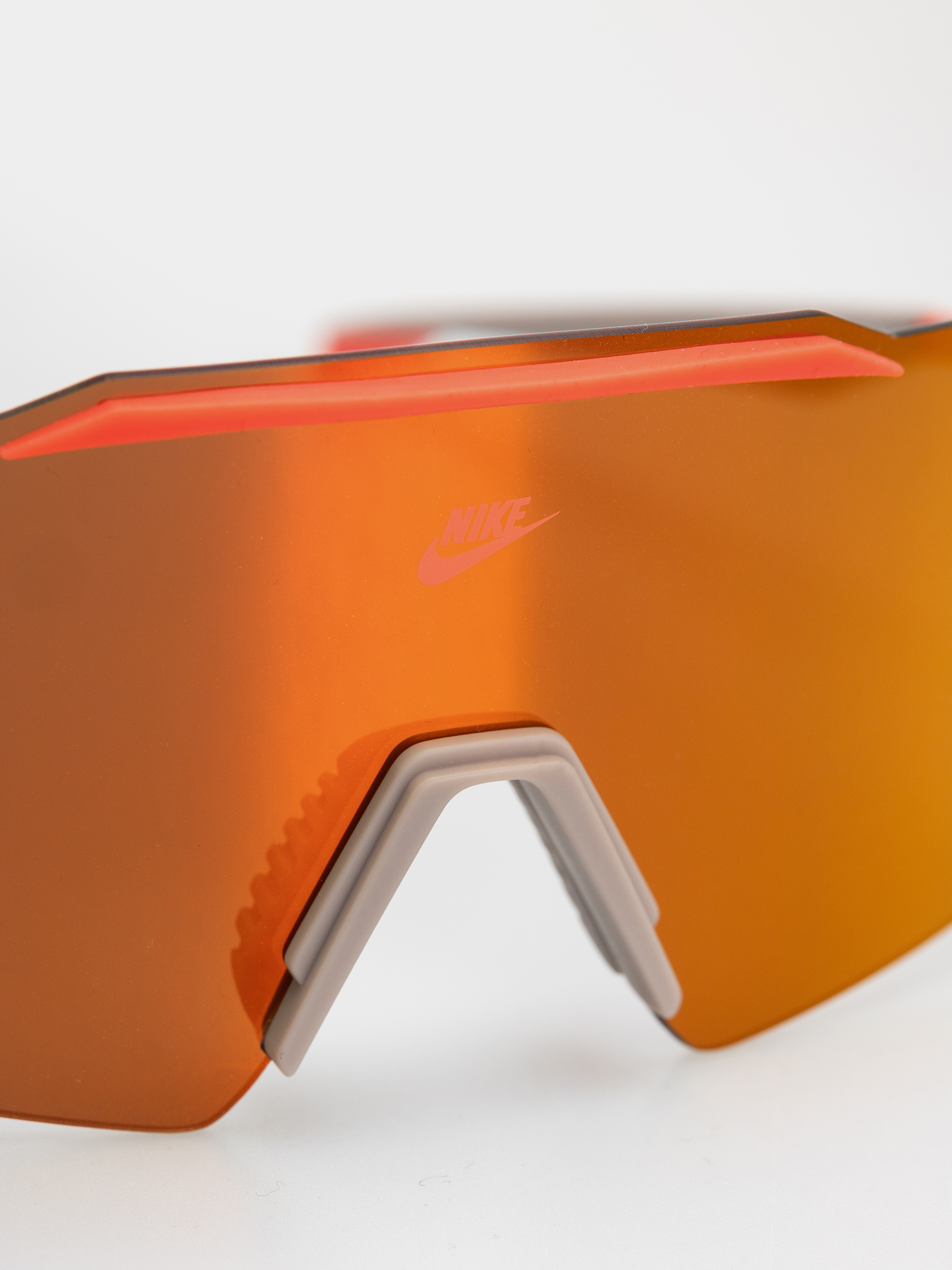 Slnečné okuliare Nike Limitless Shield (college grey/orange mirror)