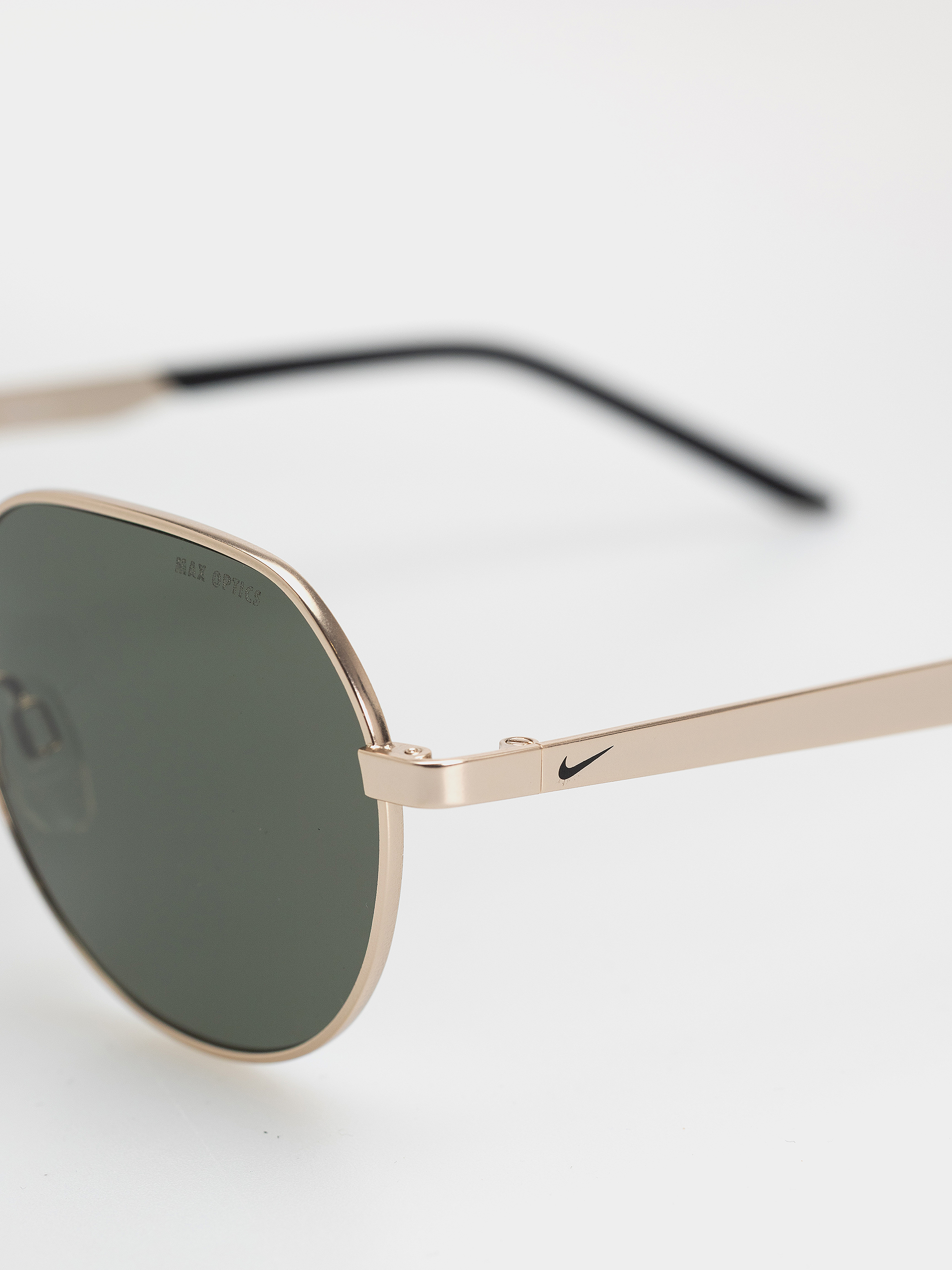 Slnečné okuliare Nike Traveler Trend (satin gold/green)