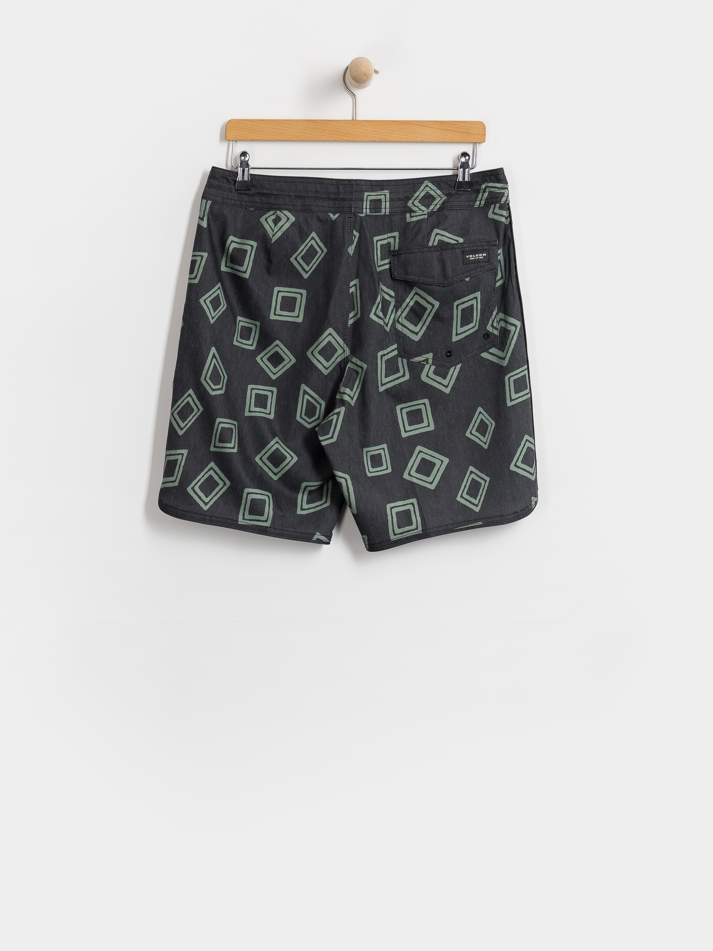 Plážové kraťasy Volcom Contact Scallop Stoney 19 (black)