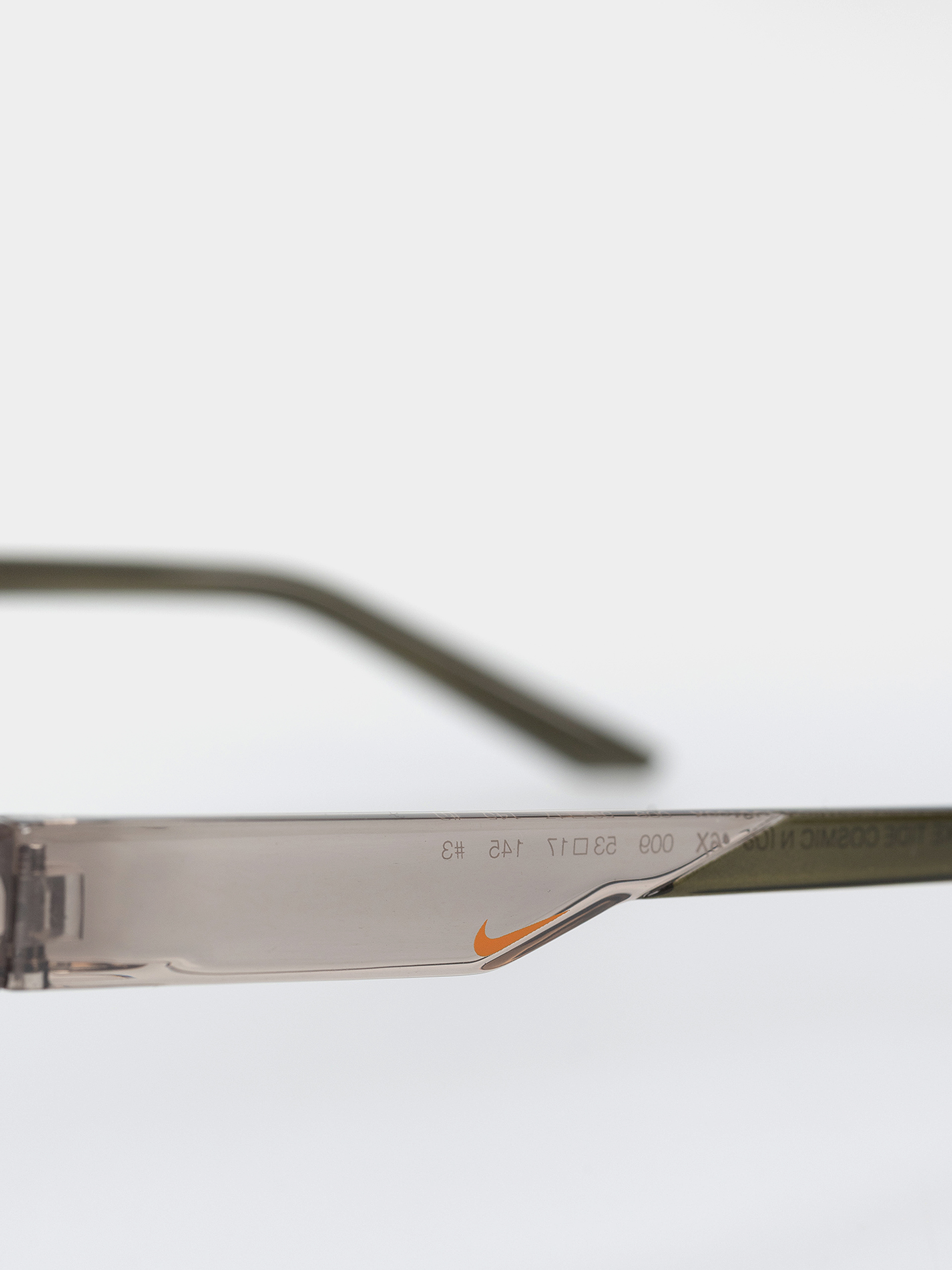 Slnečné okuliare Nike Tide Cosmic (college grey/green)