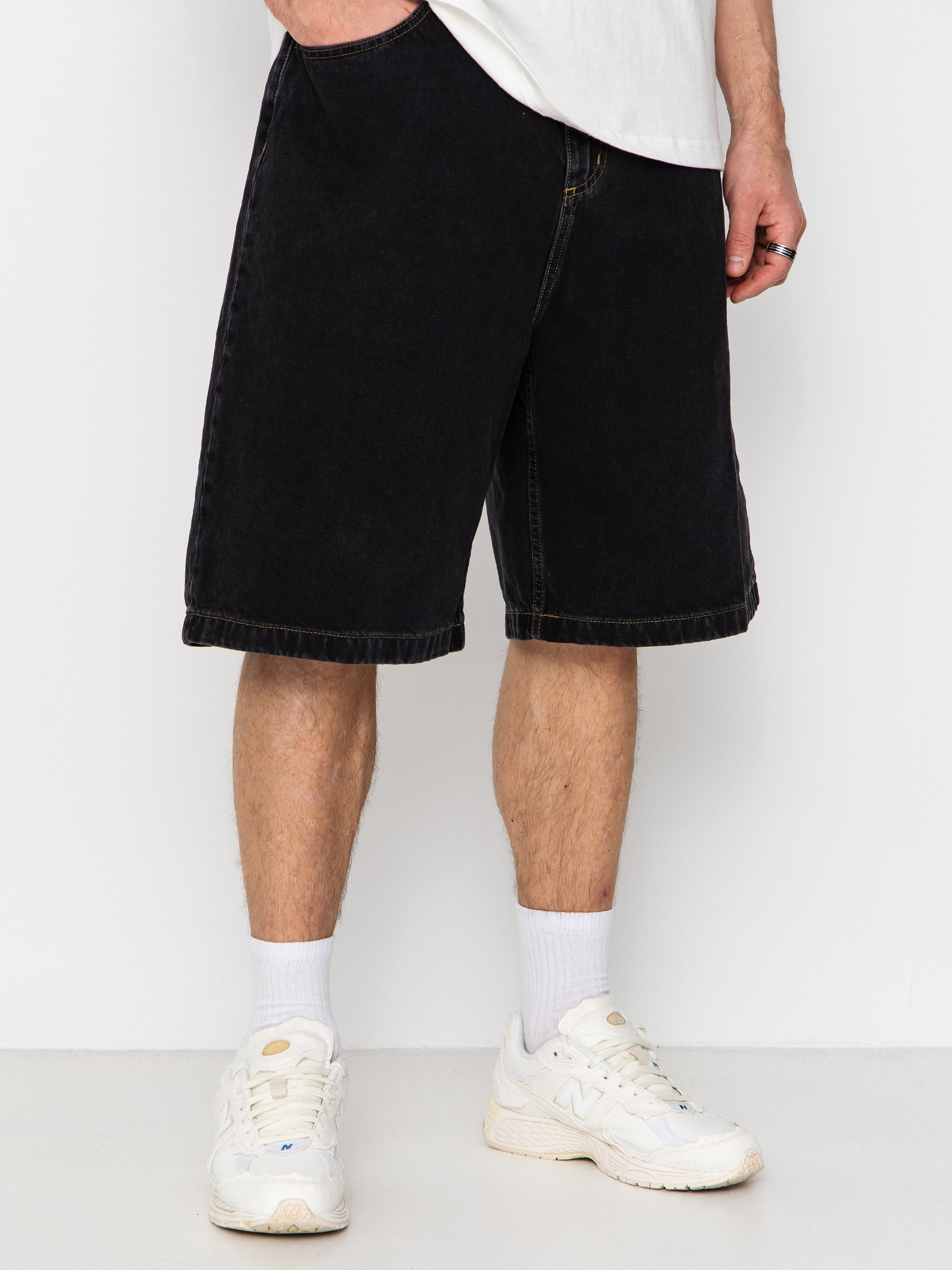 Kraťasy Carhartt WIP Brandon (black stone washed)