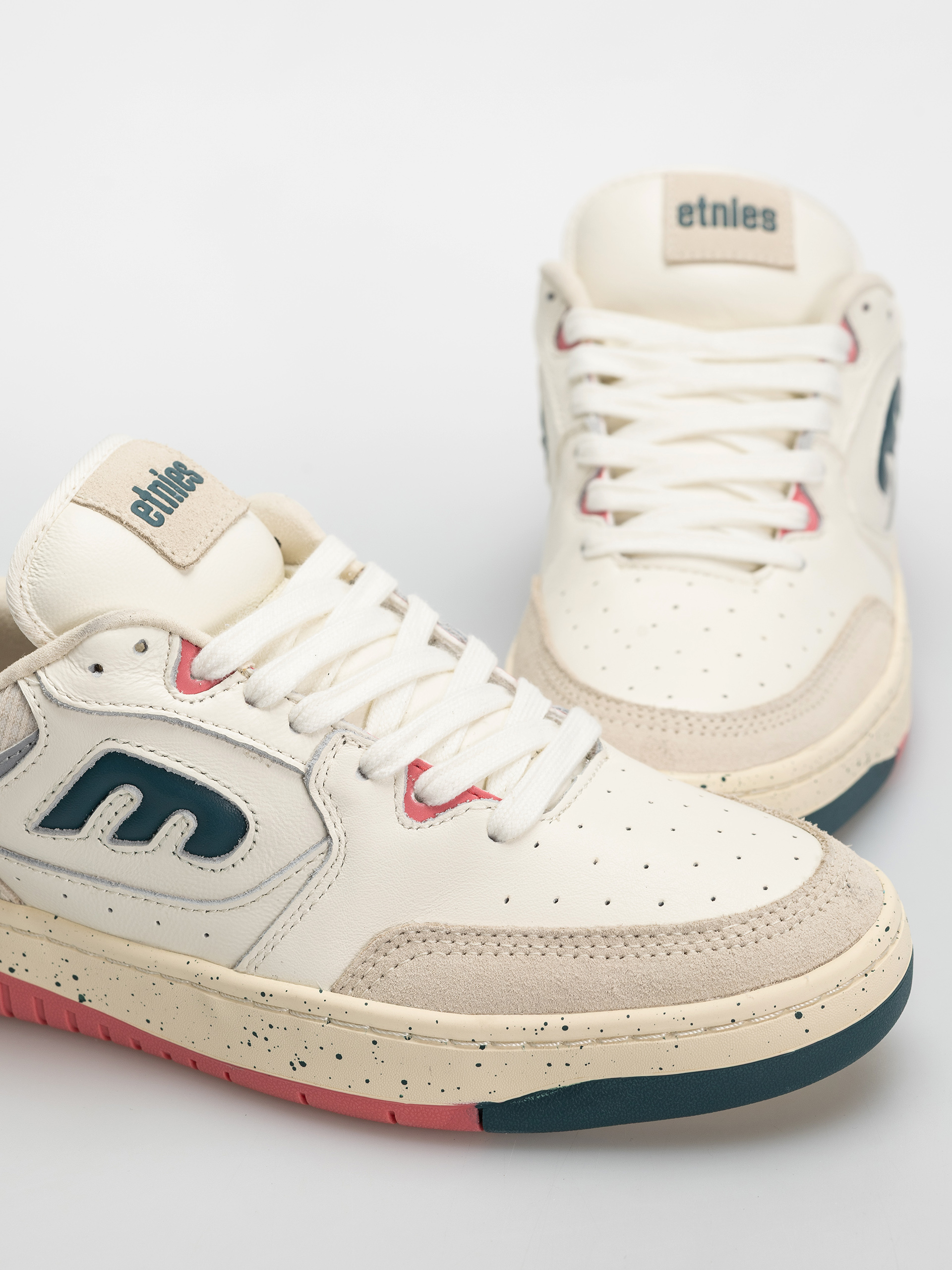 Topánky Etnies Loot (white/pink blue)