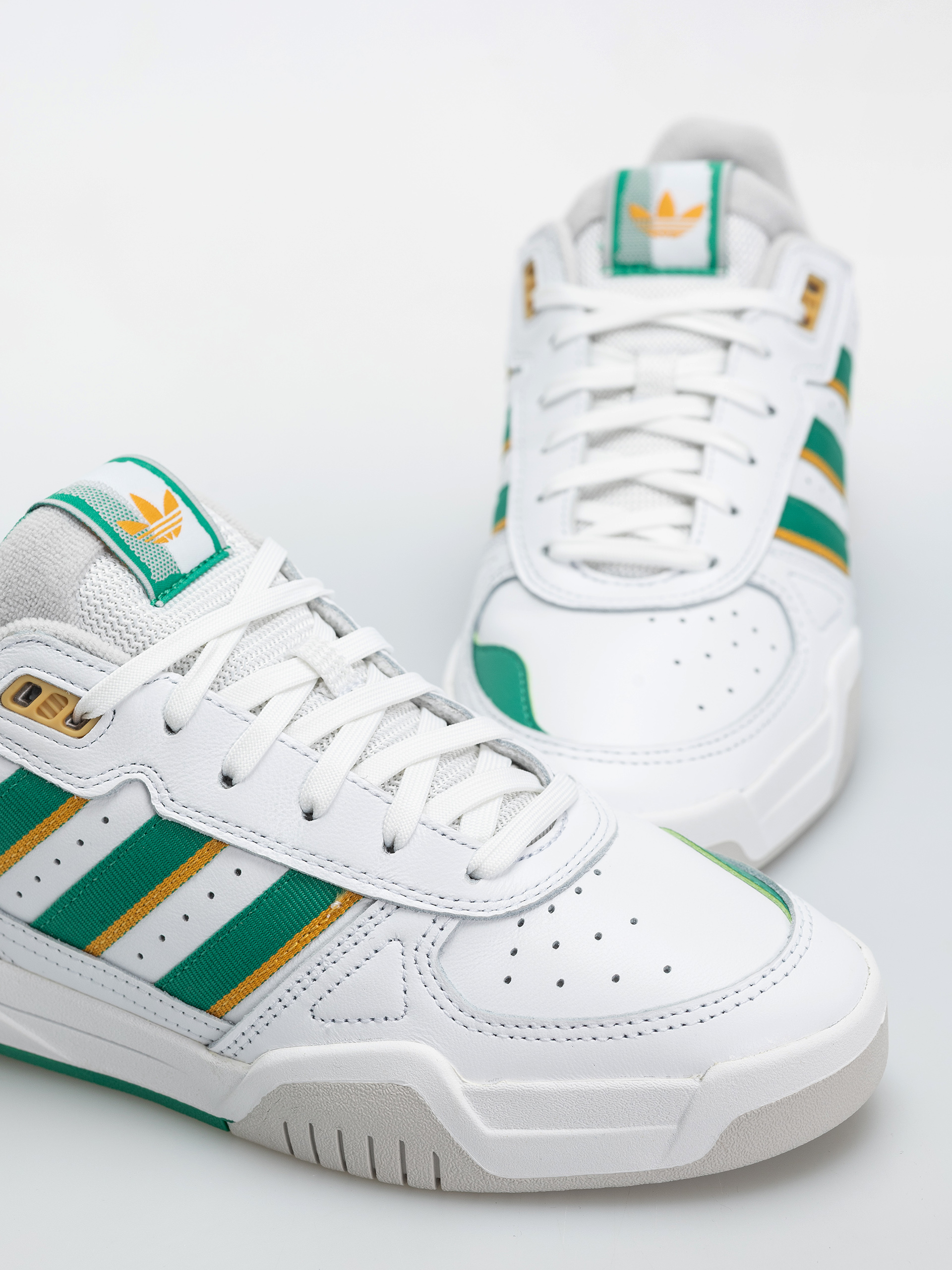 Topánky adidas Tekkira Cup (ftwwht/cougrn/preyel)