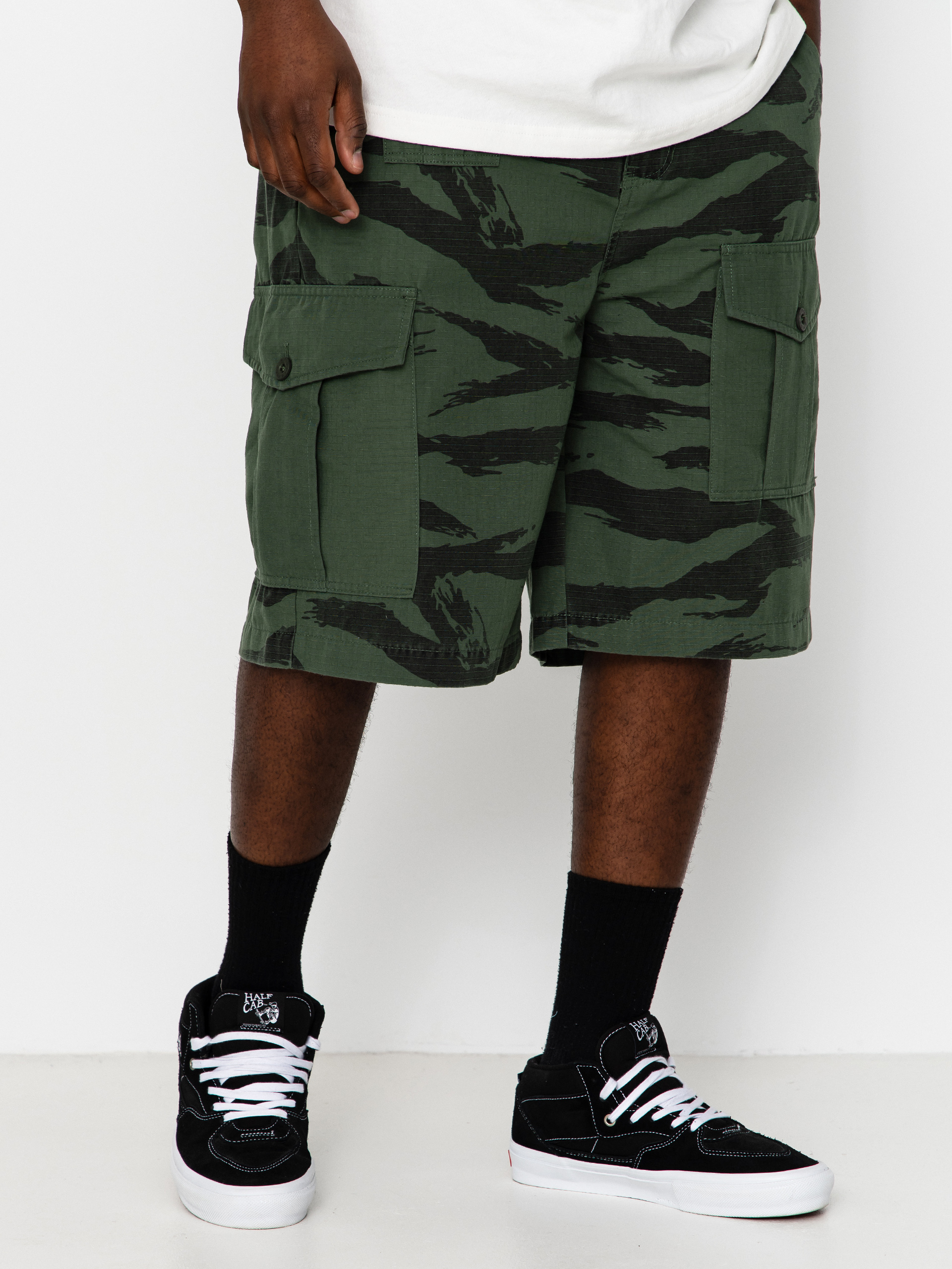 Kraťasy RipNDip Camo (military green)