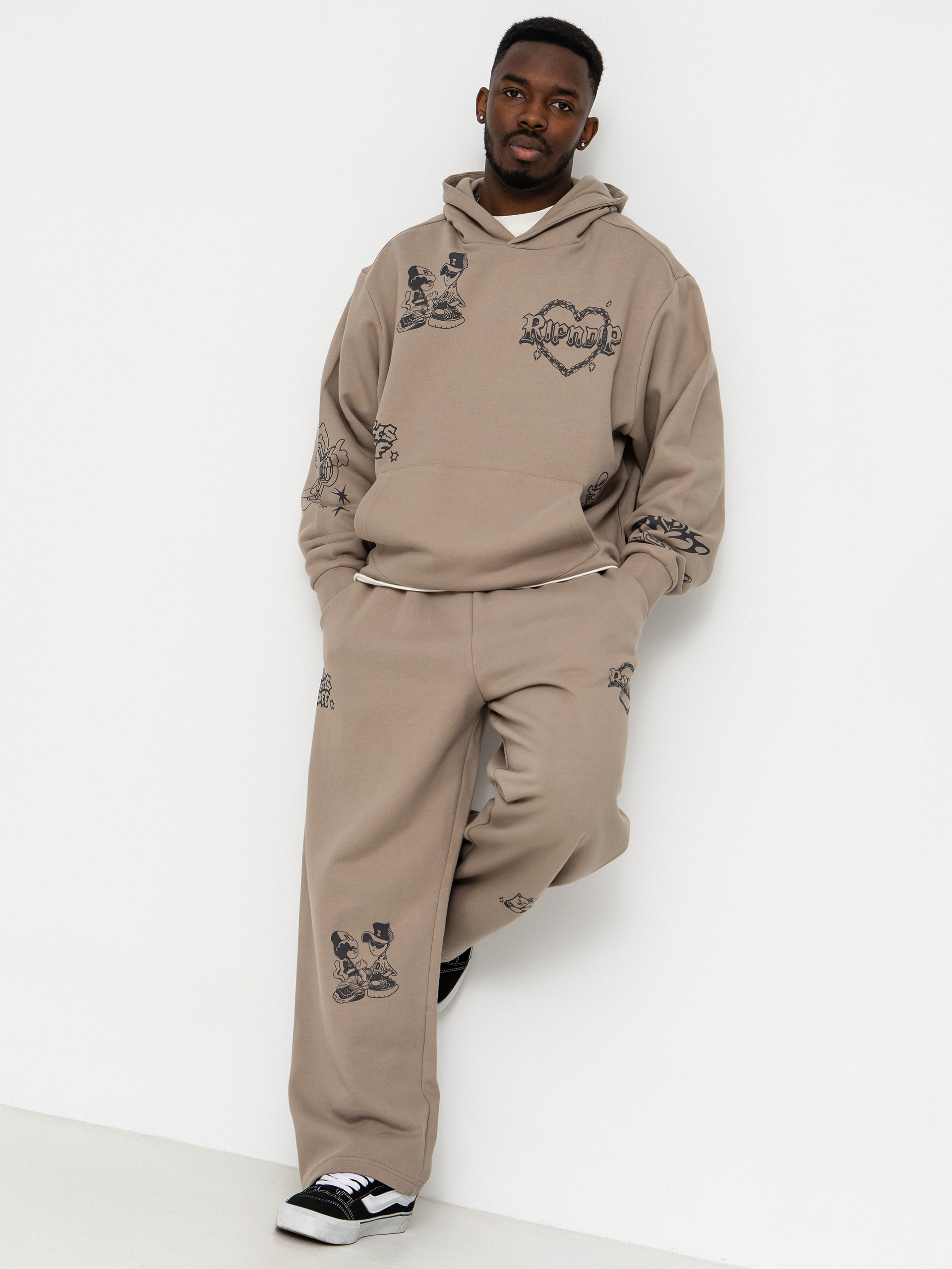 Mikina s kapucňou RipNDip Westside Distressed HD (dark sand wash)