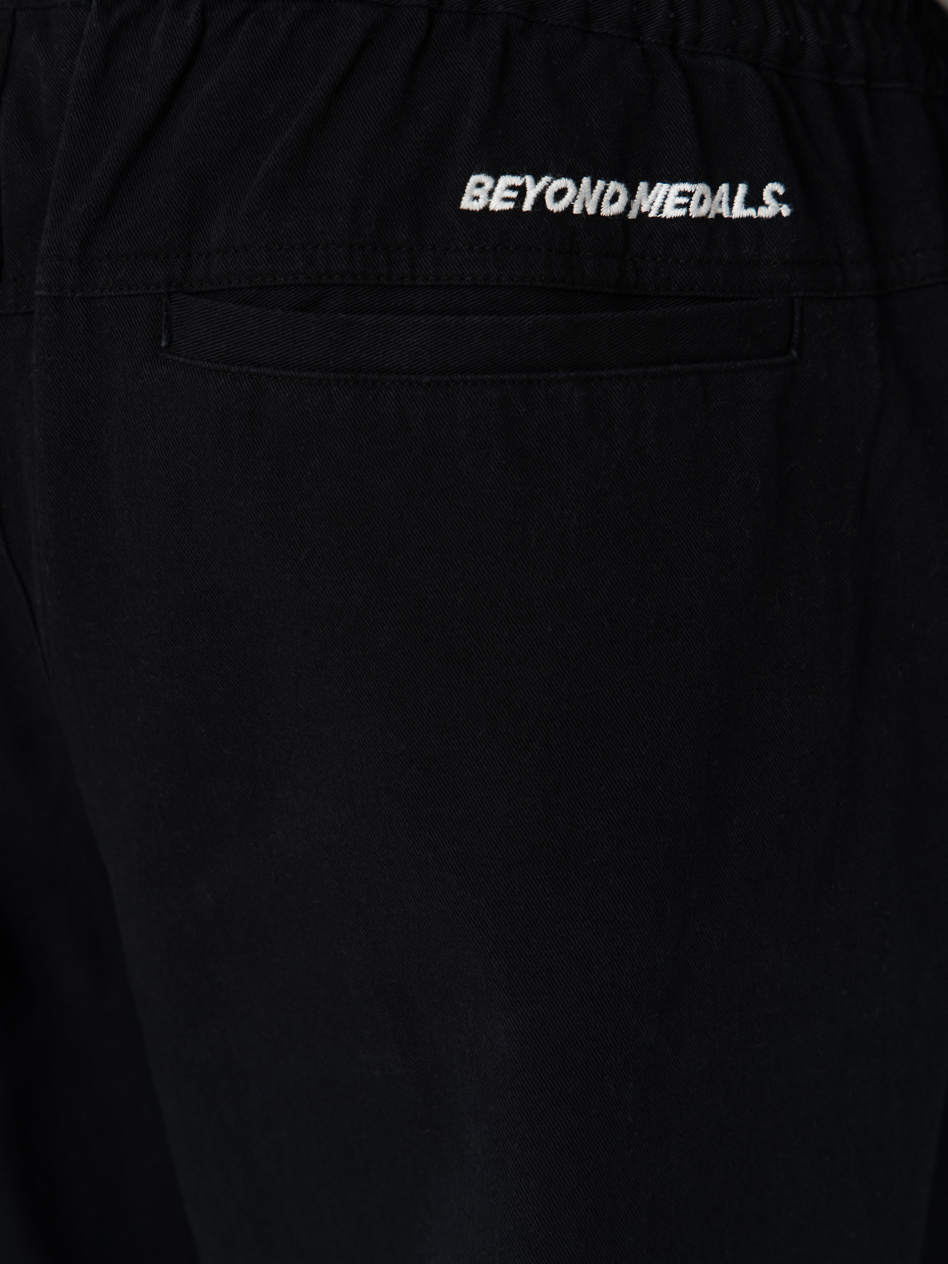 Nohavice Beyond Medals Surf (black)