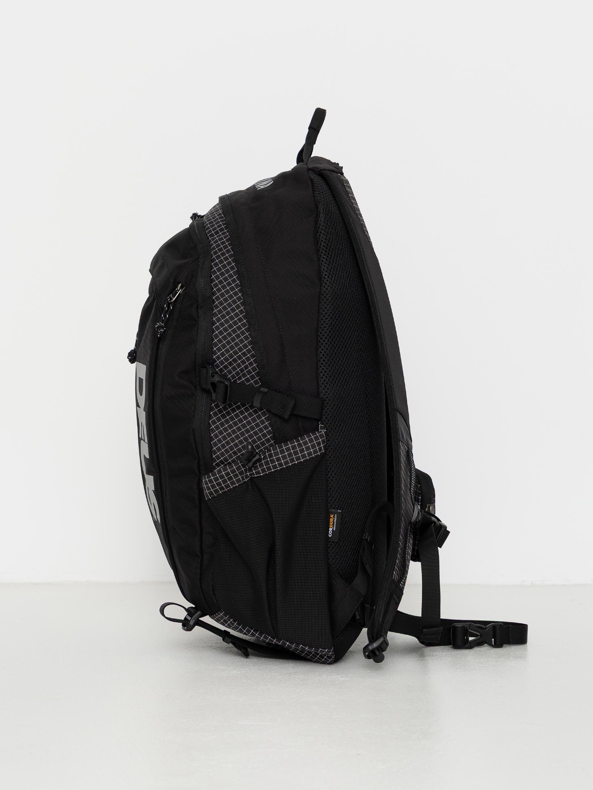Batoh Deus Ex Machina Field (black)