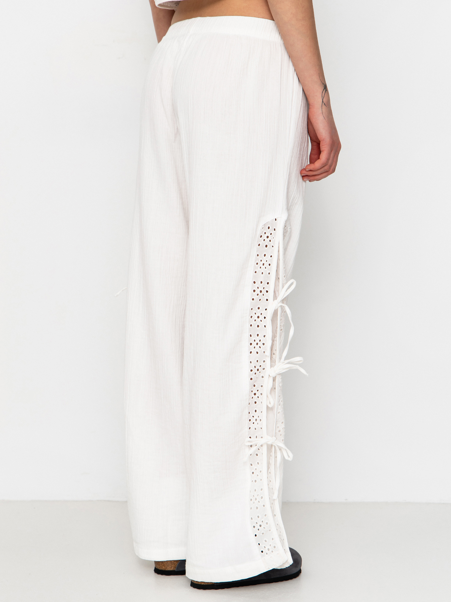 Nohavice Brixton Seaside Eyelet Wide Leg Wmn (off white eyelet)