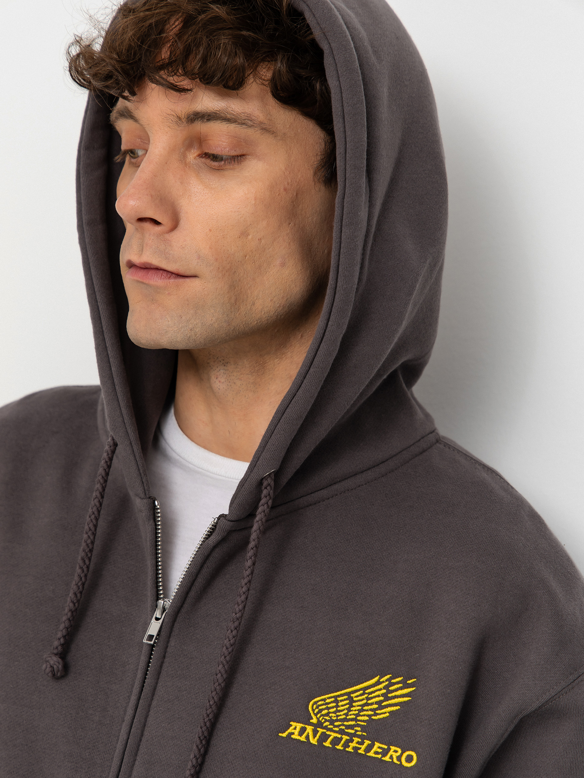 Mikina s kapucňou Antihero Motorized Emb ZHD (charcoal w/yellow embroidery)