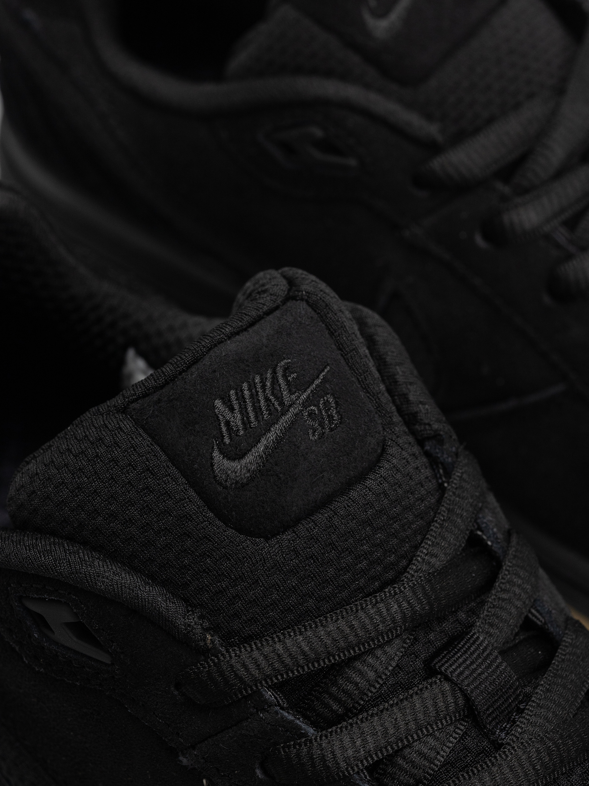 Topánky Nike SB Paul Rodriguez Zoom Air Low (black/black/black/gum light brown)