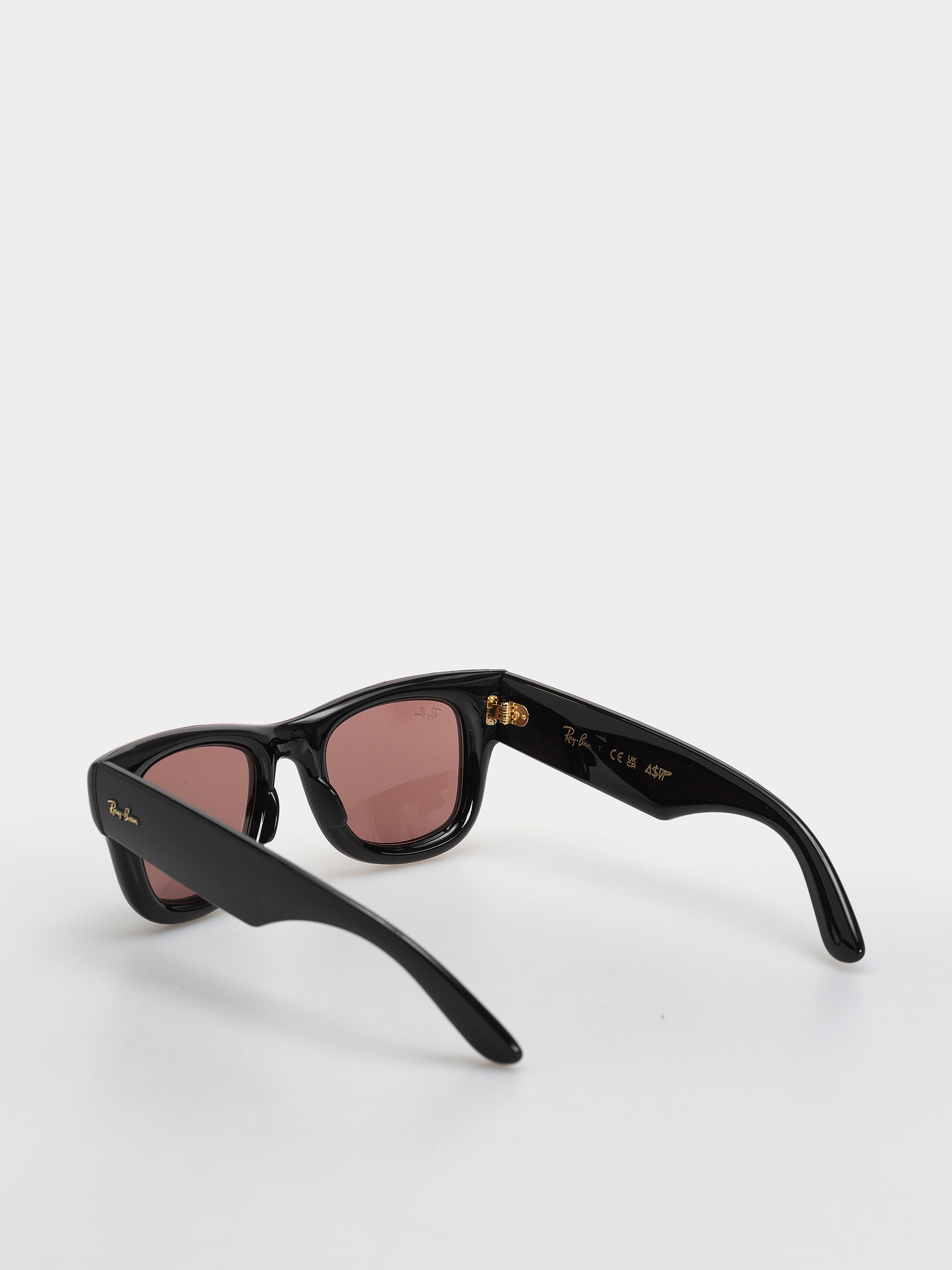 Slnečné okuliare Ray-Ban Wayfarer Puffer (polerowany czarny/ciemnofioletowe)
