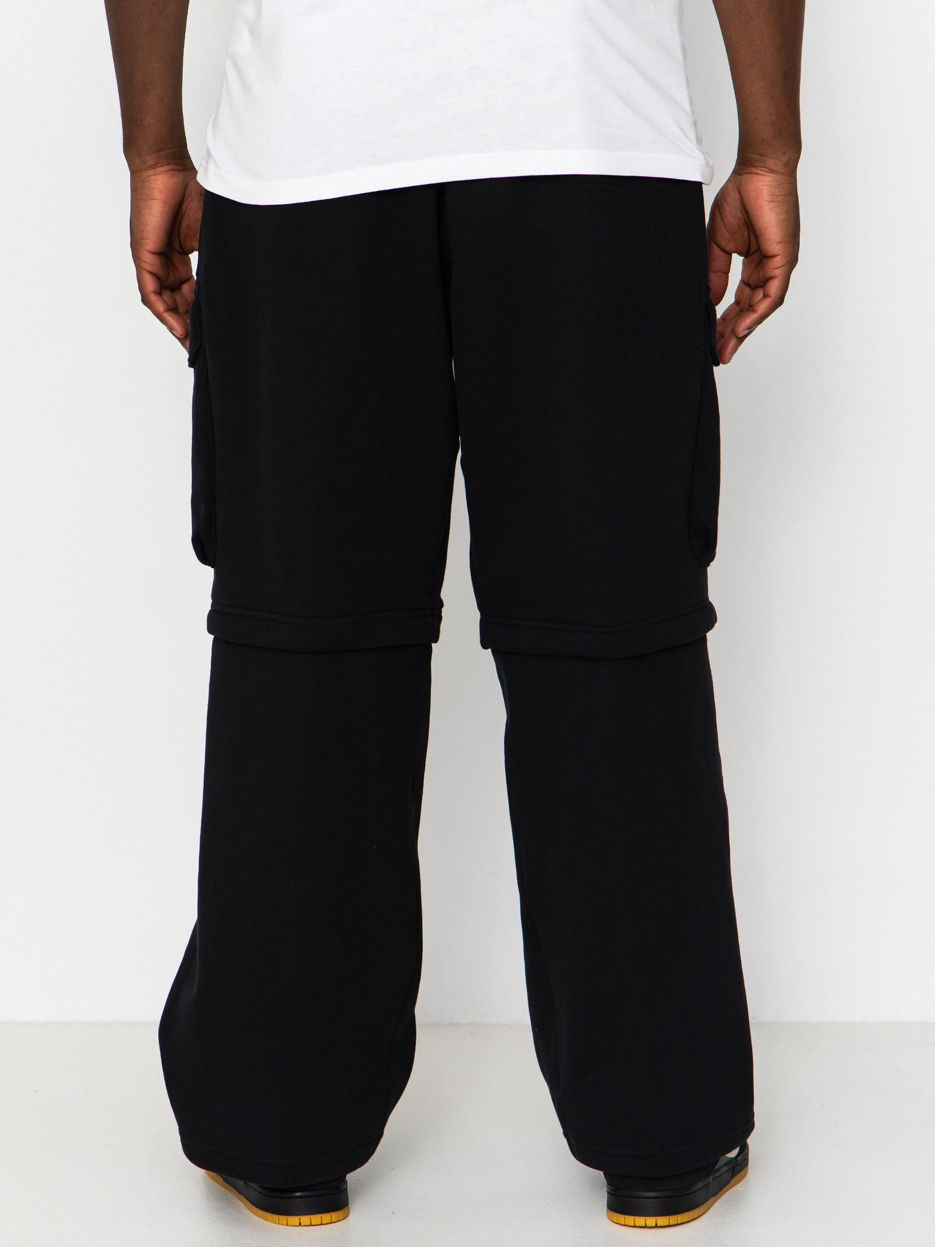 Nohavice Nike SB Ishod Cargo (black)