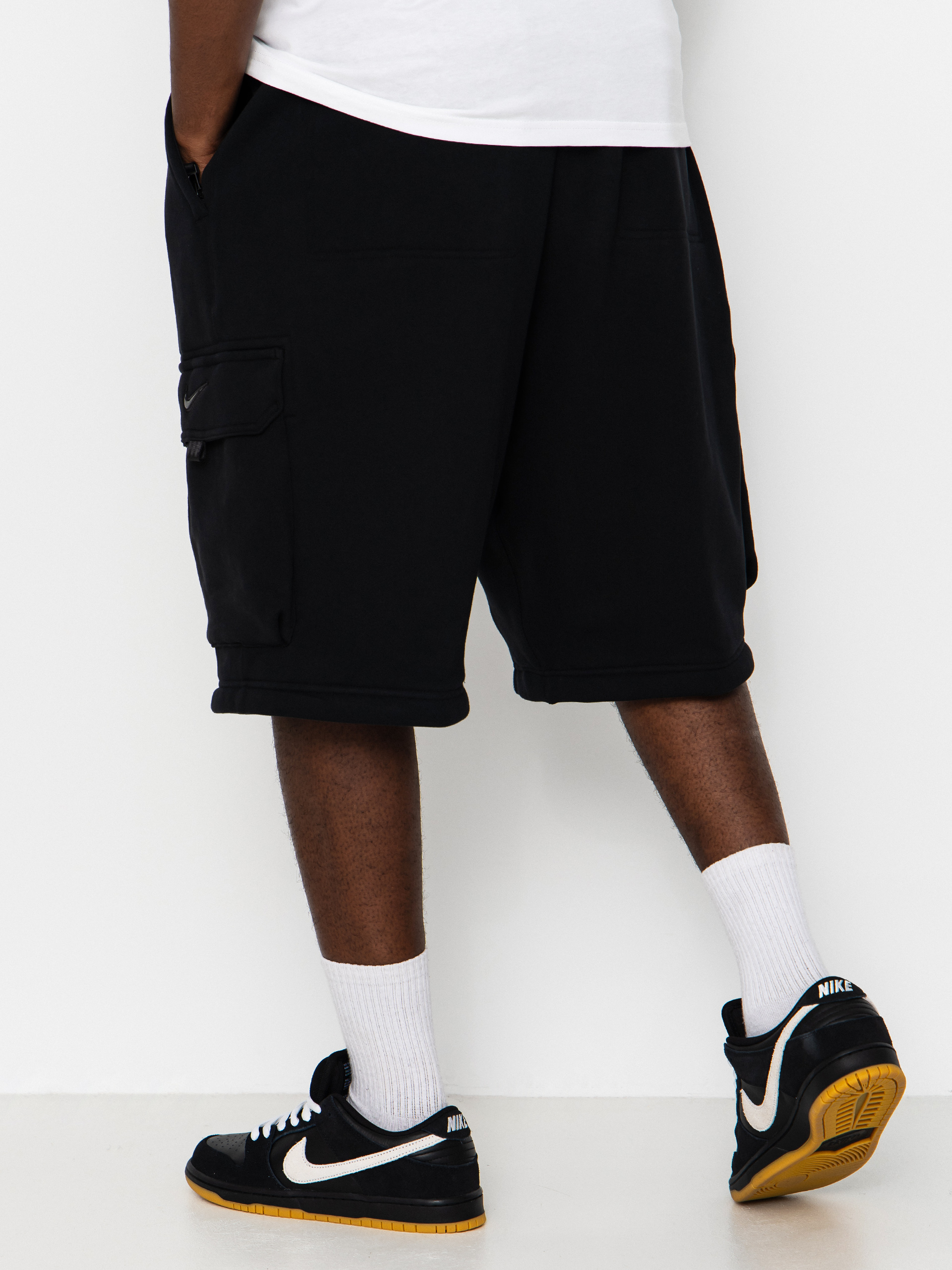 Nohavice Nike SB Ishod Cargo (black)