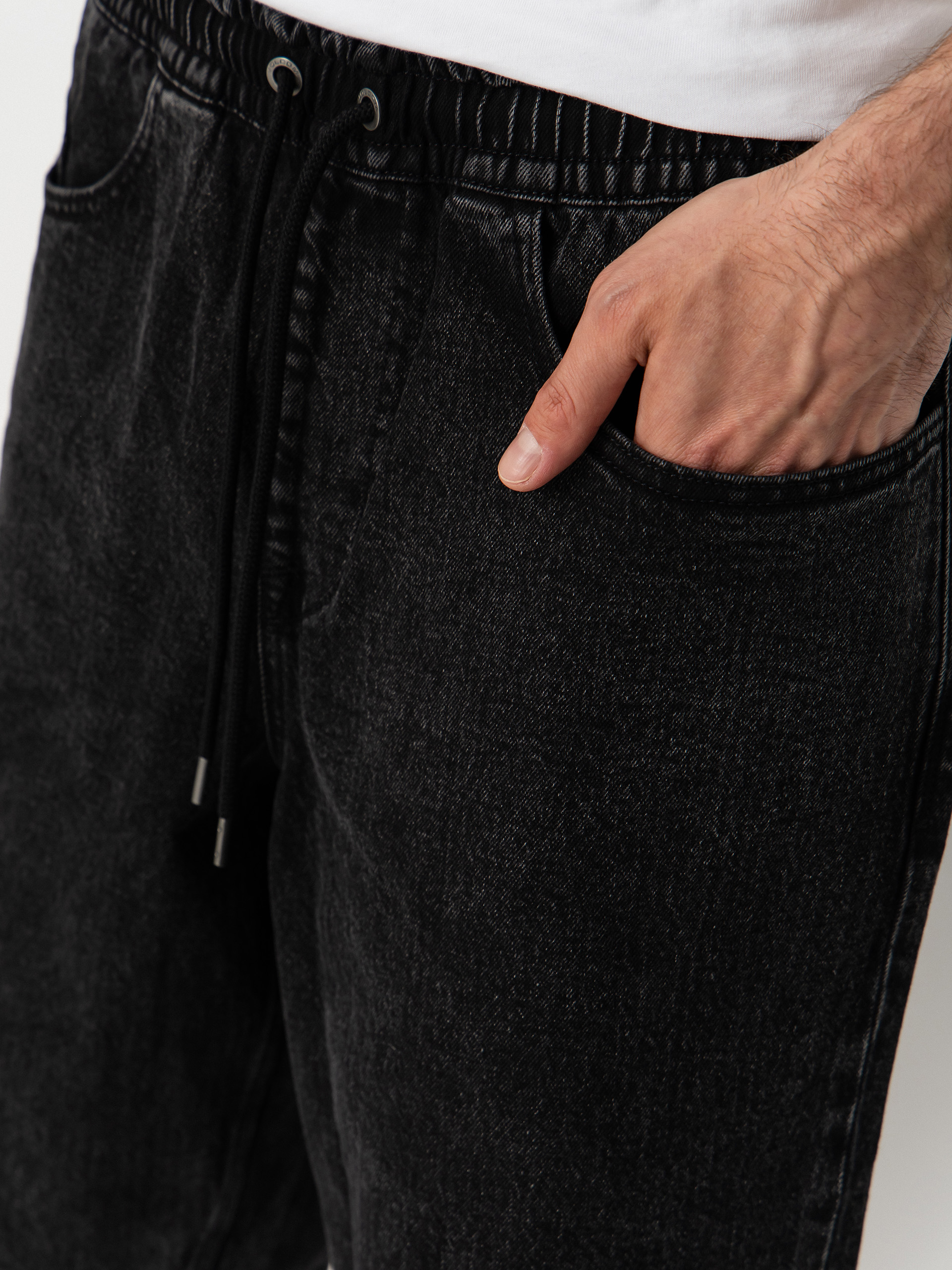 Kraťasy Volcom Freazy Ew 22 (blackity black)