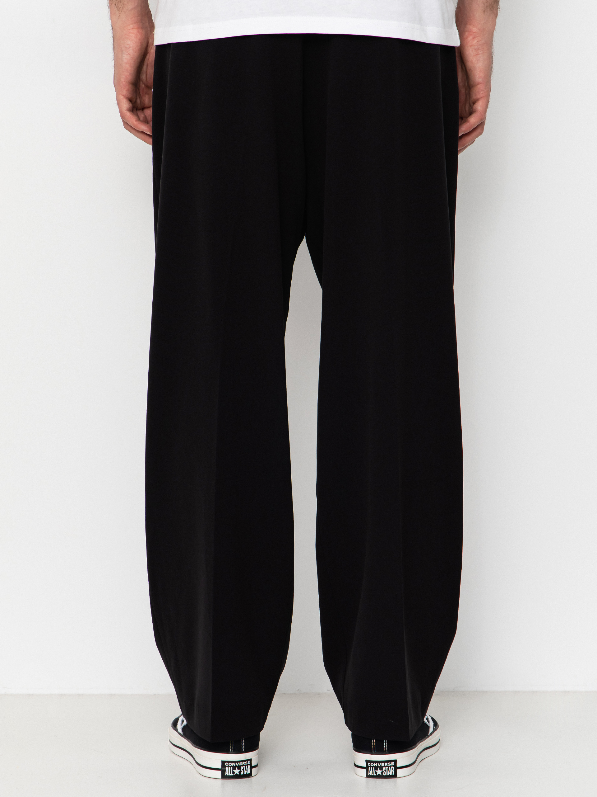 Nohavice Beyond Medals Suit (black)