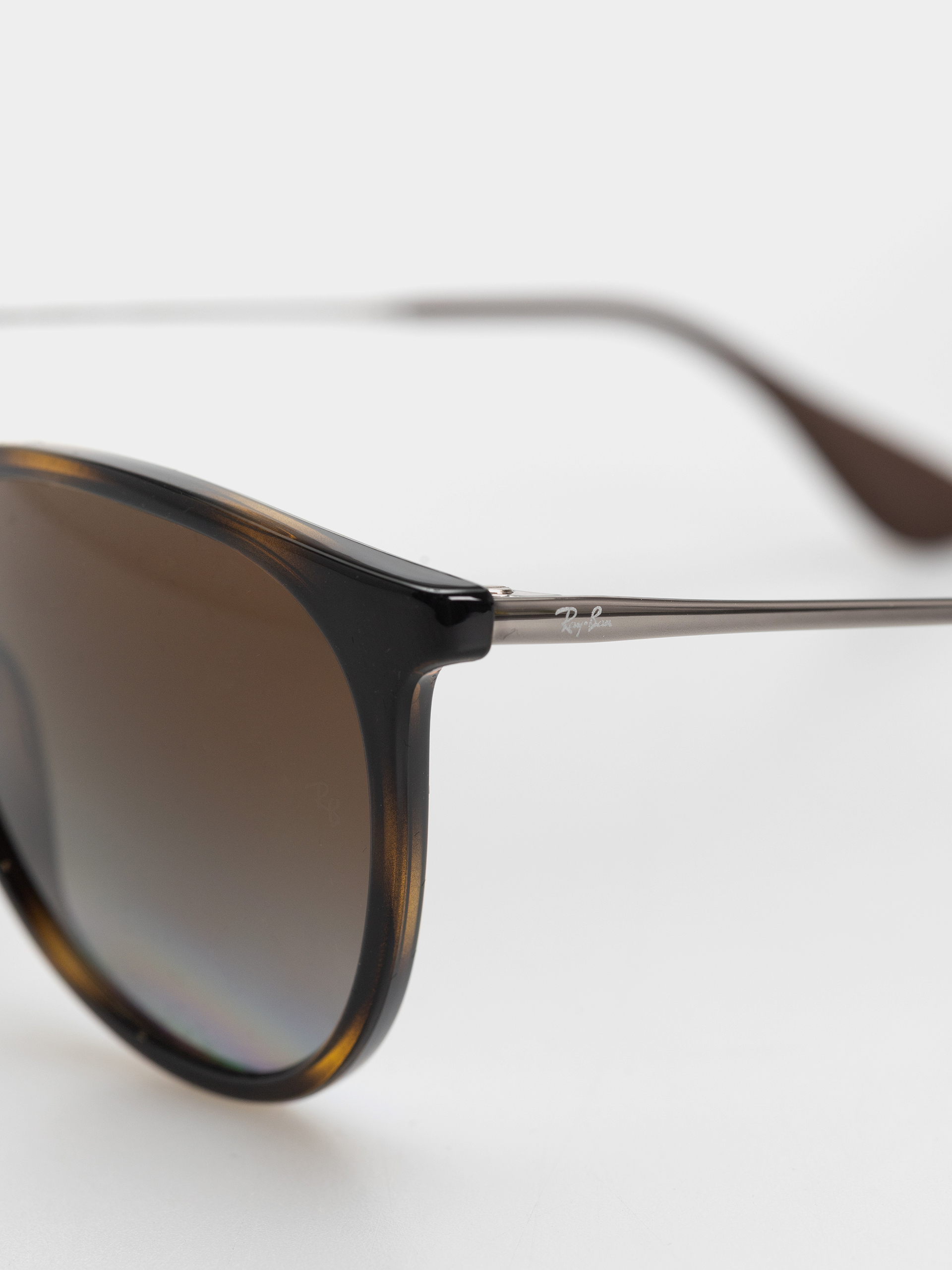 Slnečné okuliare Ray-Ban Erika Classic (polerowany jasna havana/brązowe z polaryzacją)