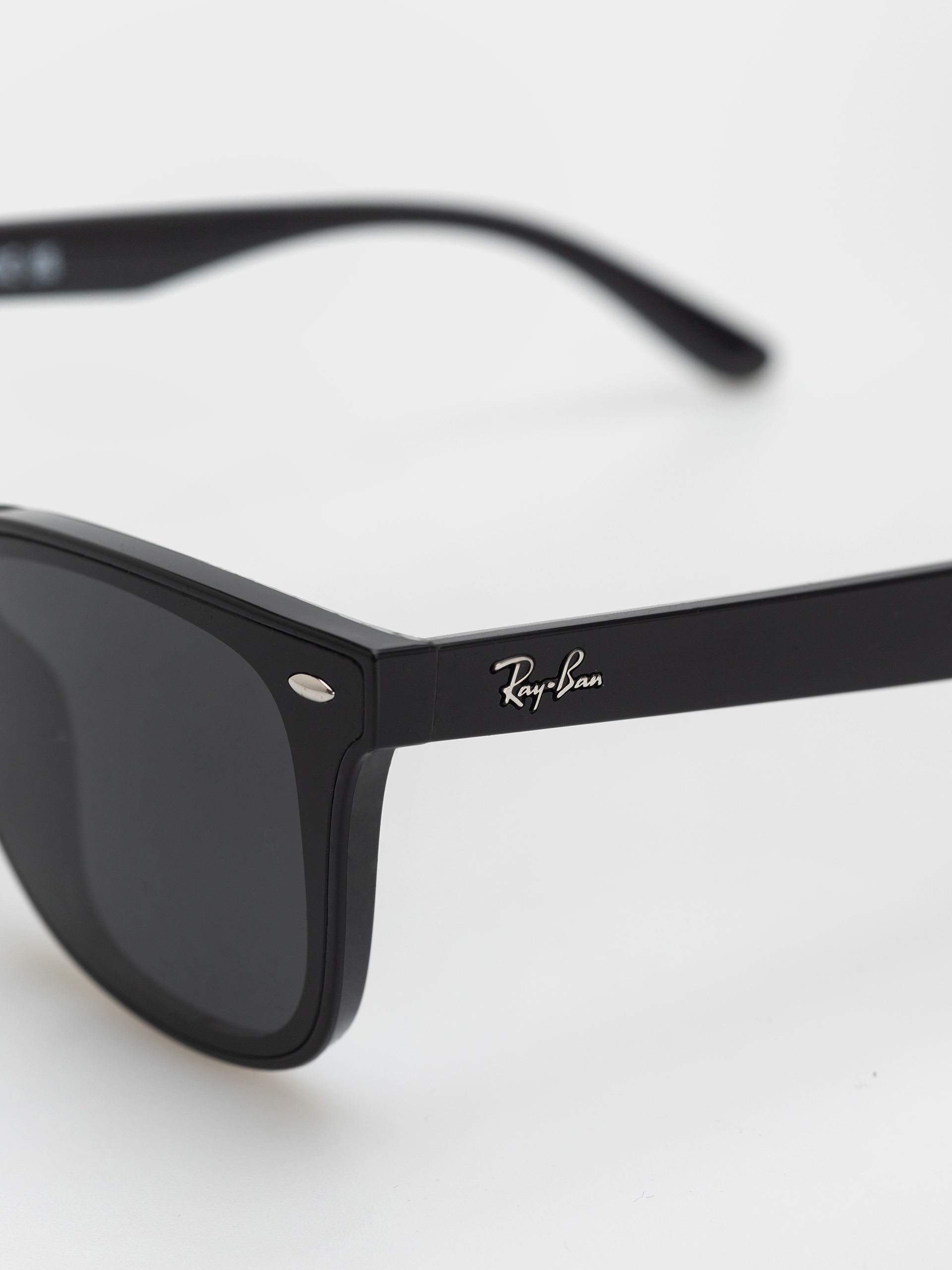 Slnečné okuliare Ray-Ban Rb4420 (polerowany czarny/ciemnoszary)