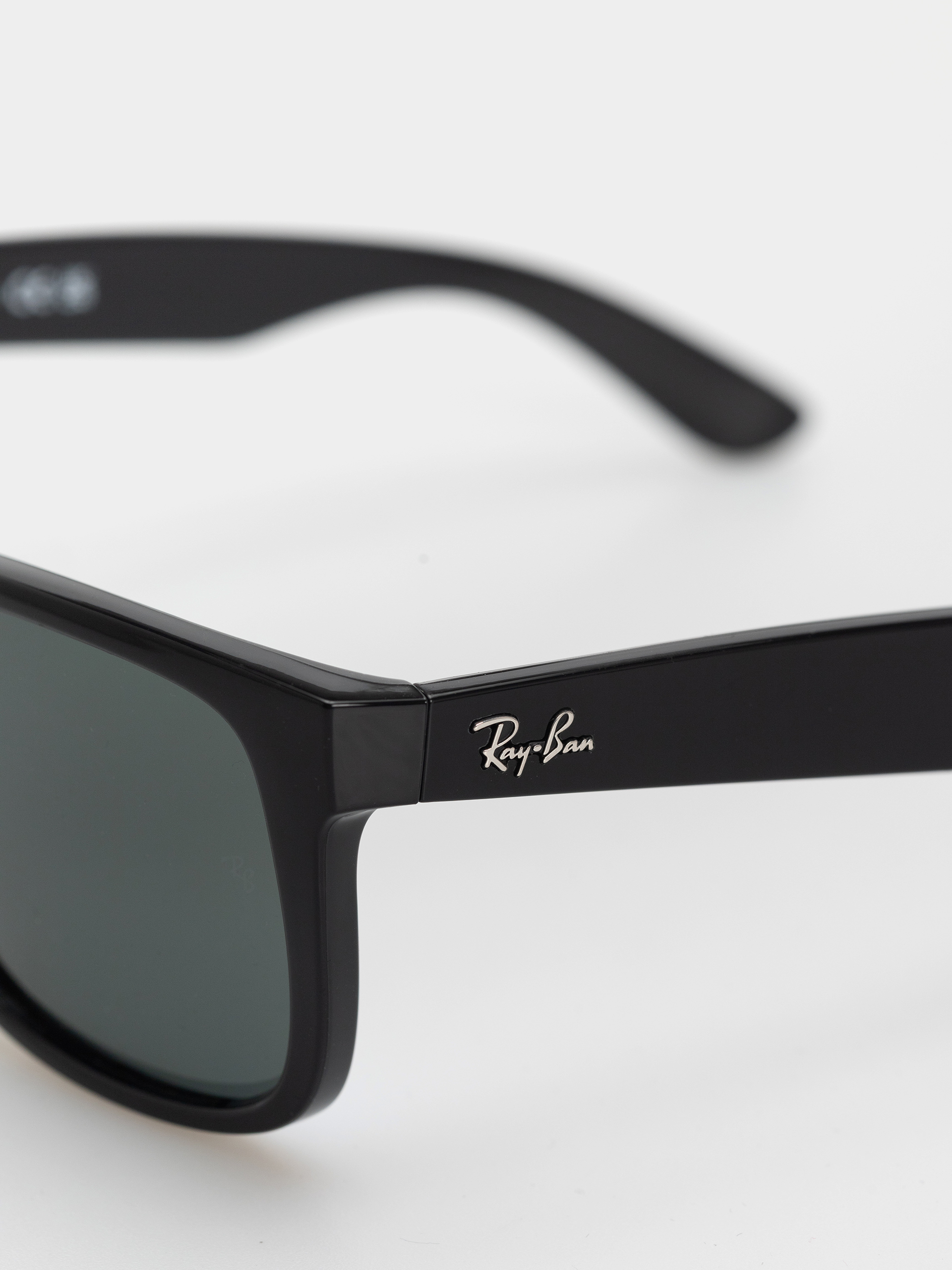 Slnečné okuliare Ray-Ban Justin Classic (polerowany czarny/ciemnozielony)
