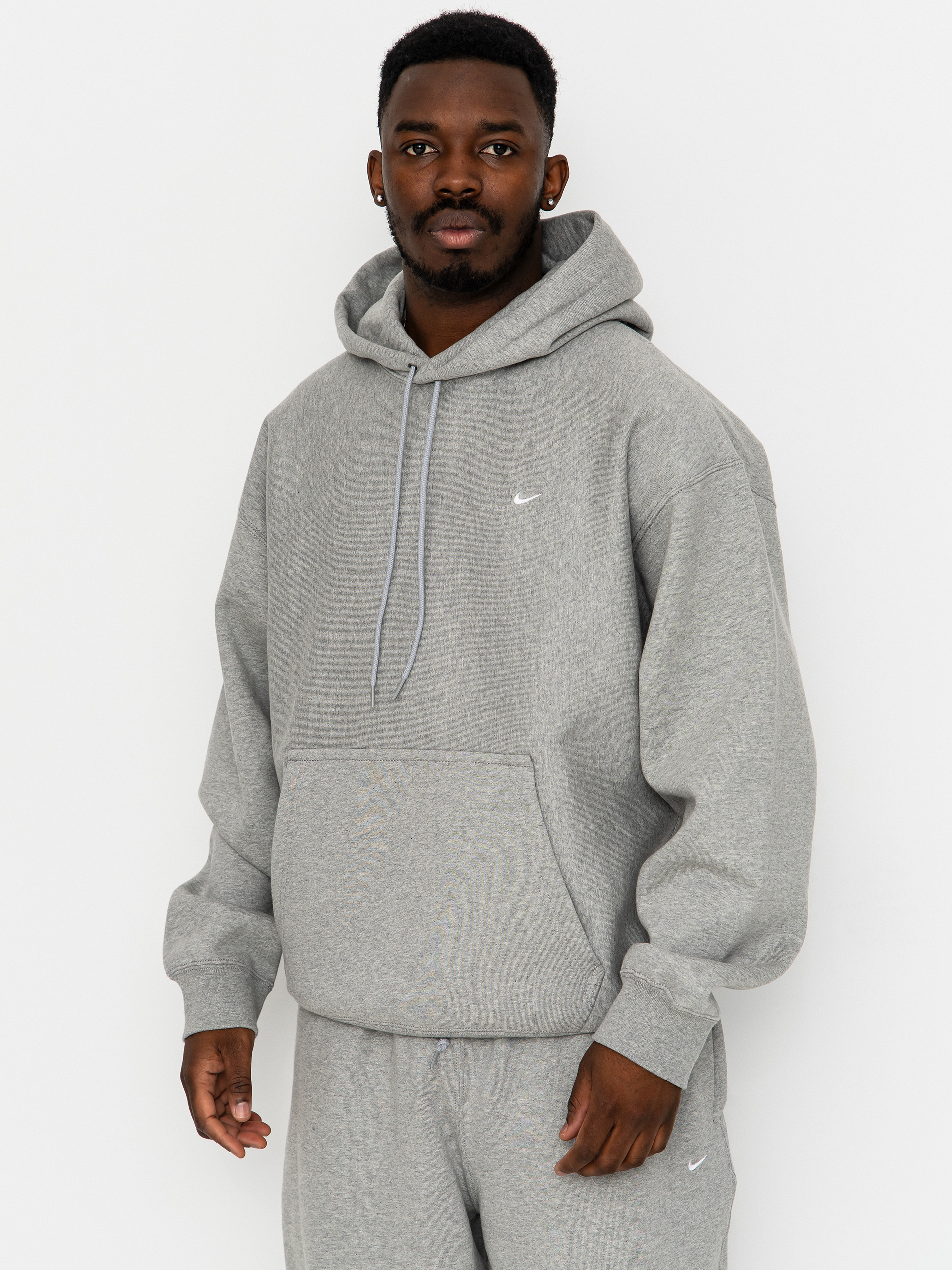 Mikina s kapucu0148ou Nike SB Solo Swoosh HD (dk grey heather/lt smoke grey/white)