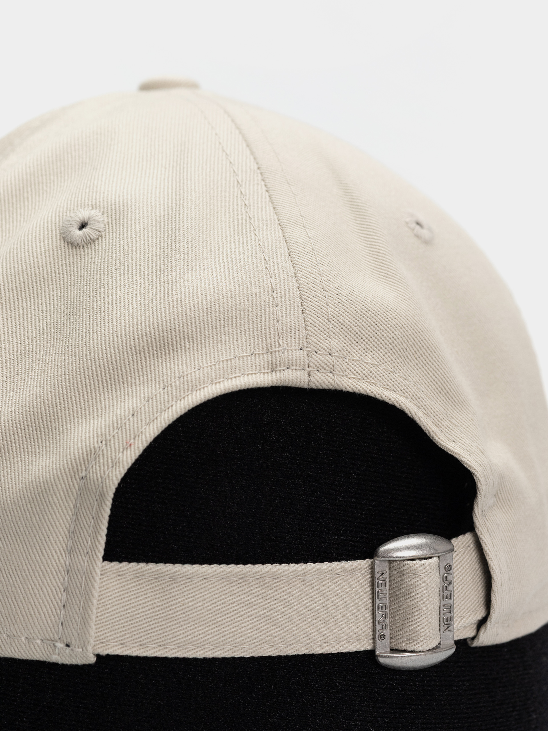 Šiltovka New Era Metallic 9Forty New York Yankees Wmn (stone)