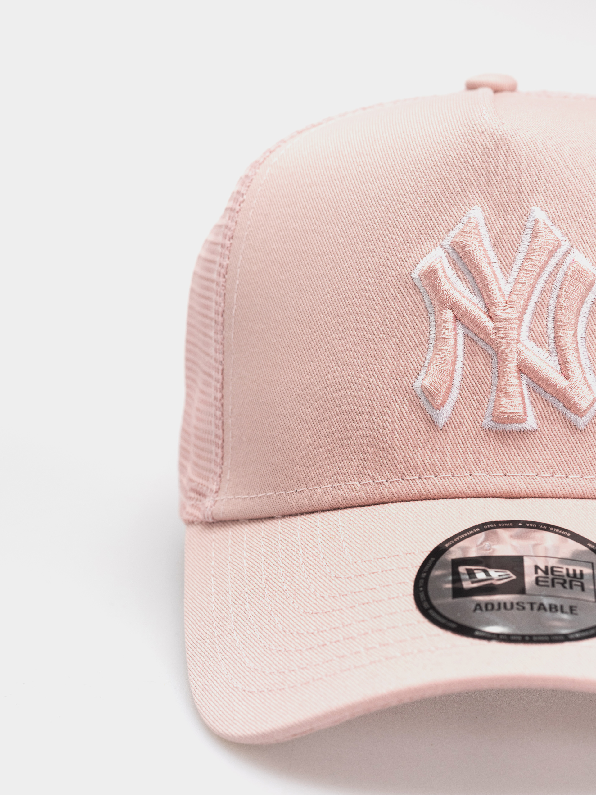 Šiltovka New Era Outline Trucker New York Yankees (pink)