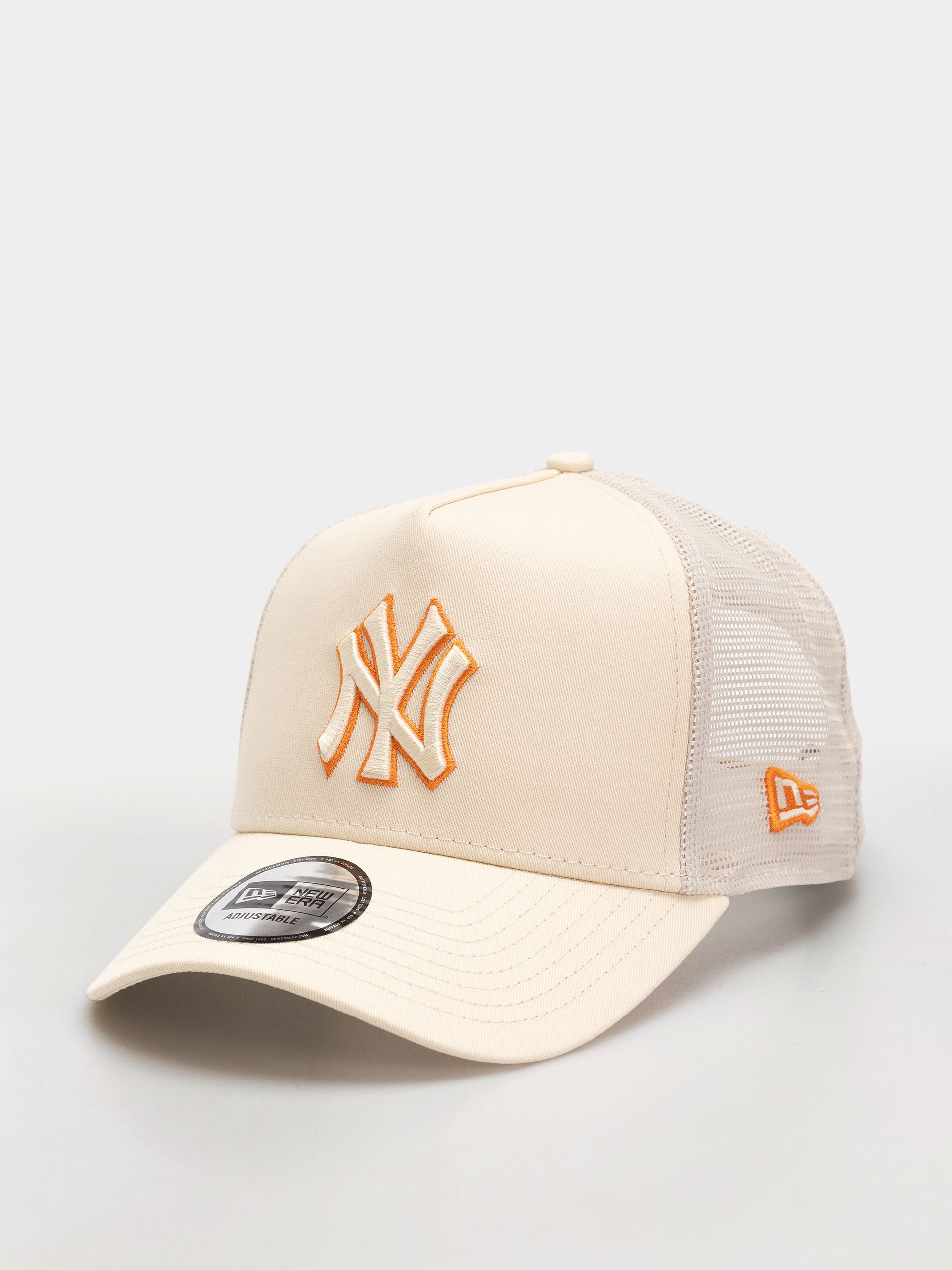 Šiltovka New Era Outline Trucker New York Yankees (light cream)