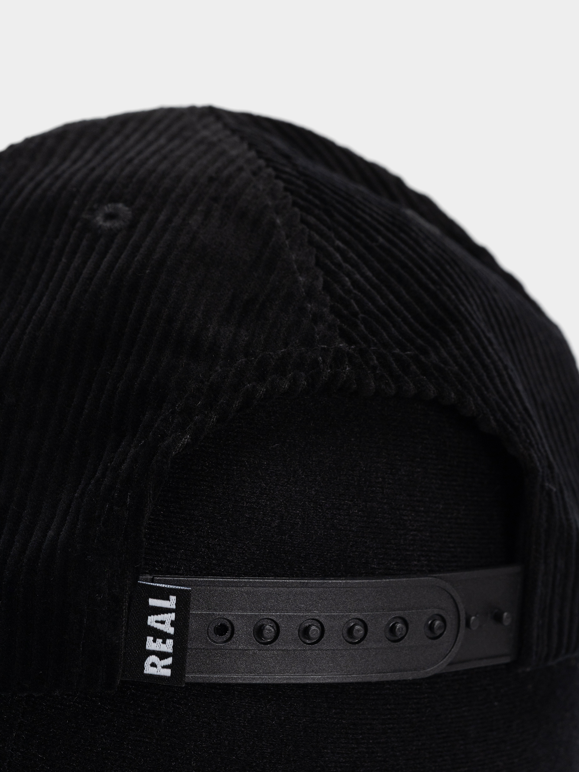 Šiltovka Real Oval (black/black)
