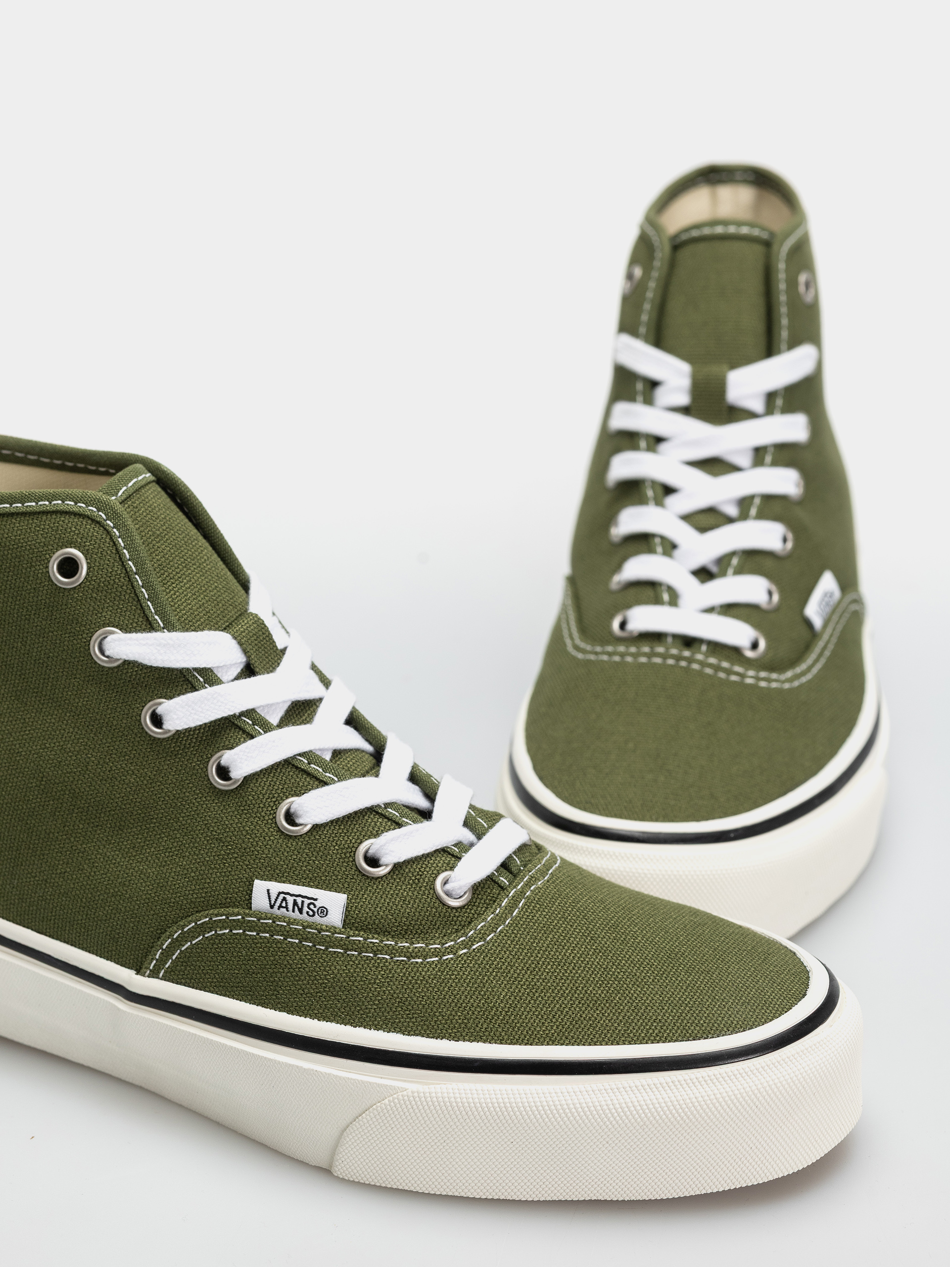 Topánky Vans Authentic Hi 2.0 (green balsam)