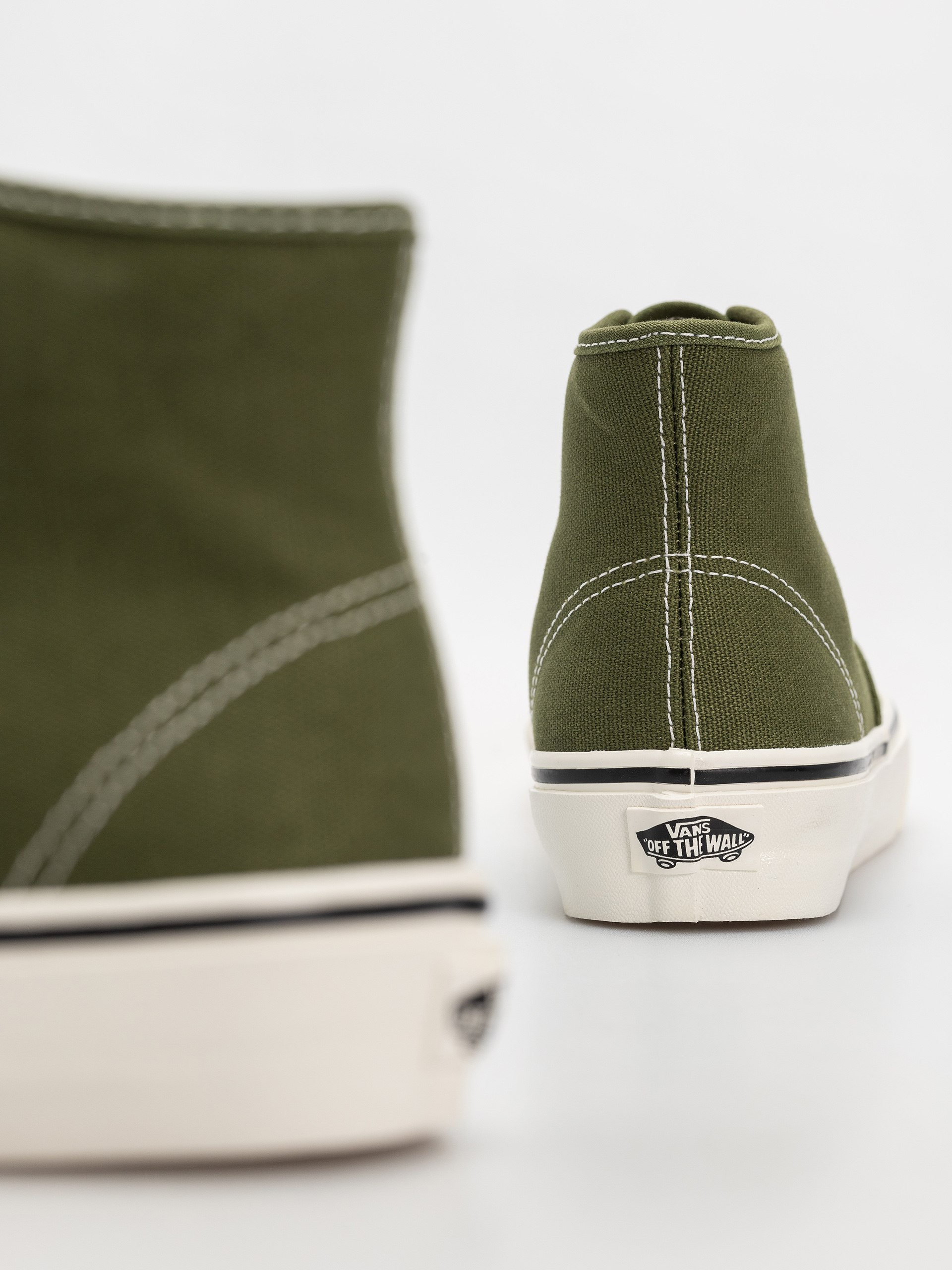 Topánky Vans Authentic Hi 2.0 (green balsam)