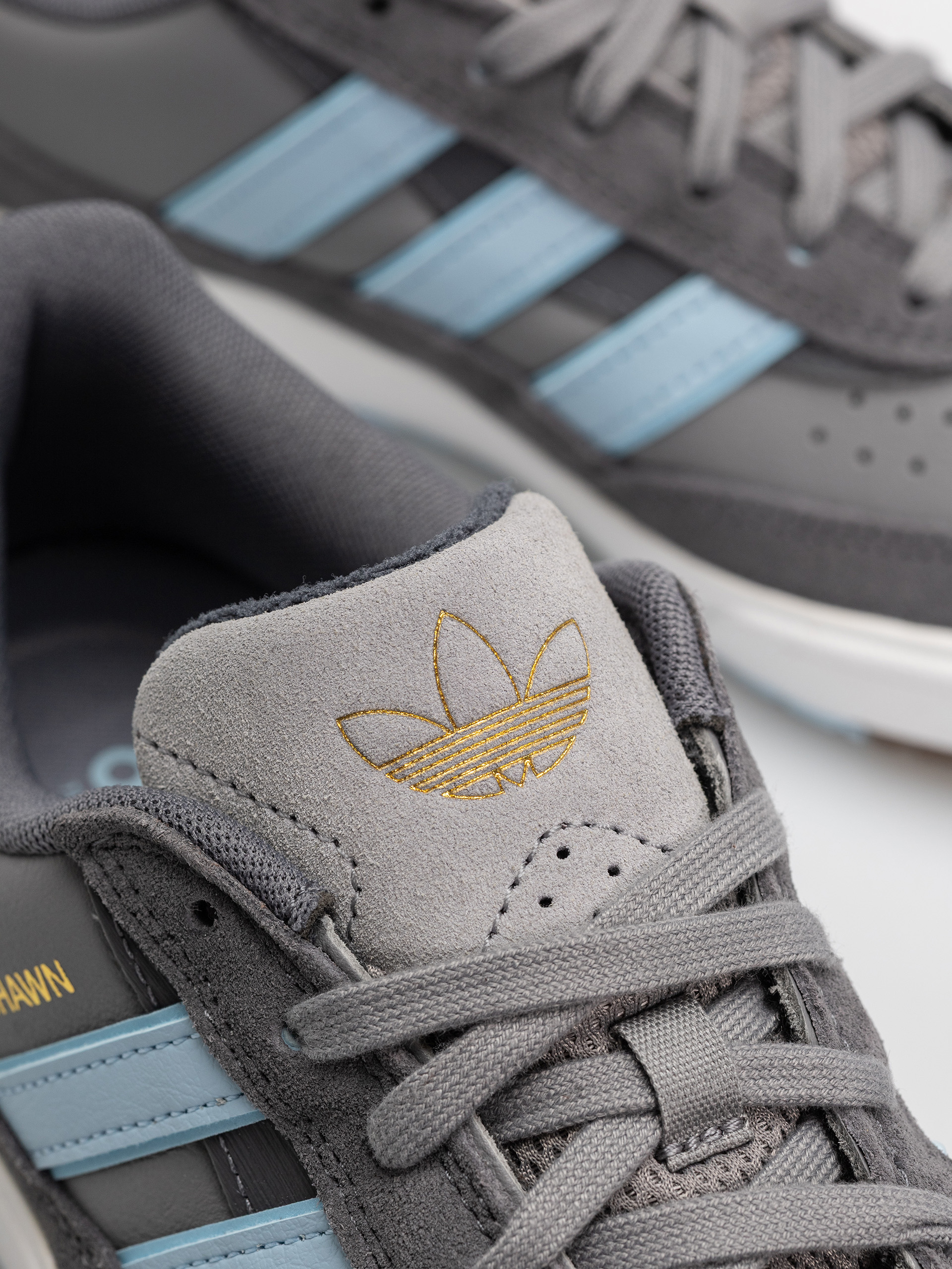 Topánky adidas Tyshawn II (grefiv/clesky/ftwwht)