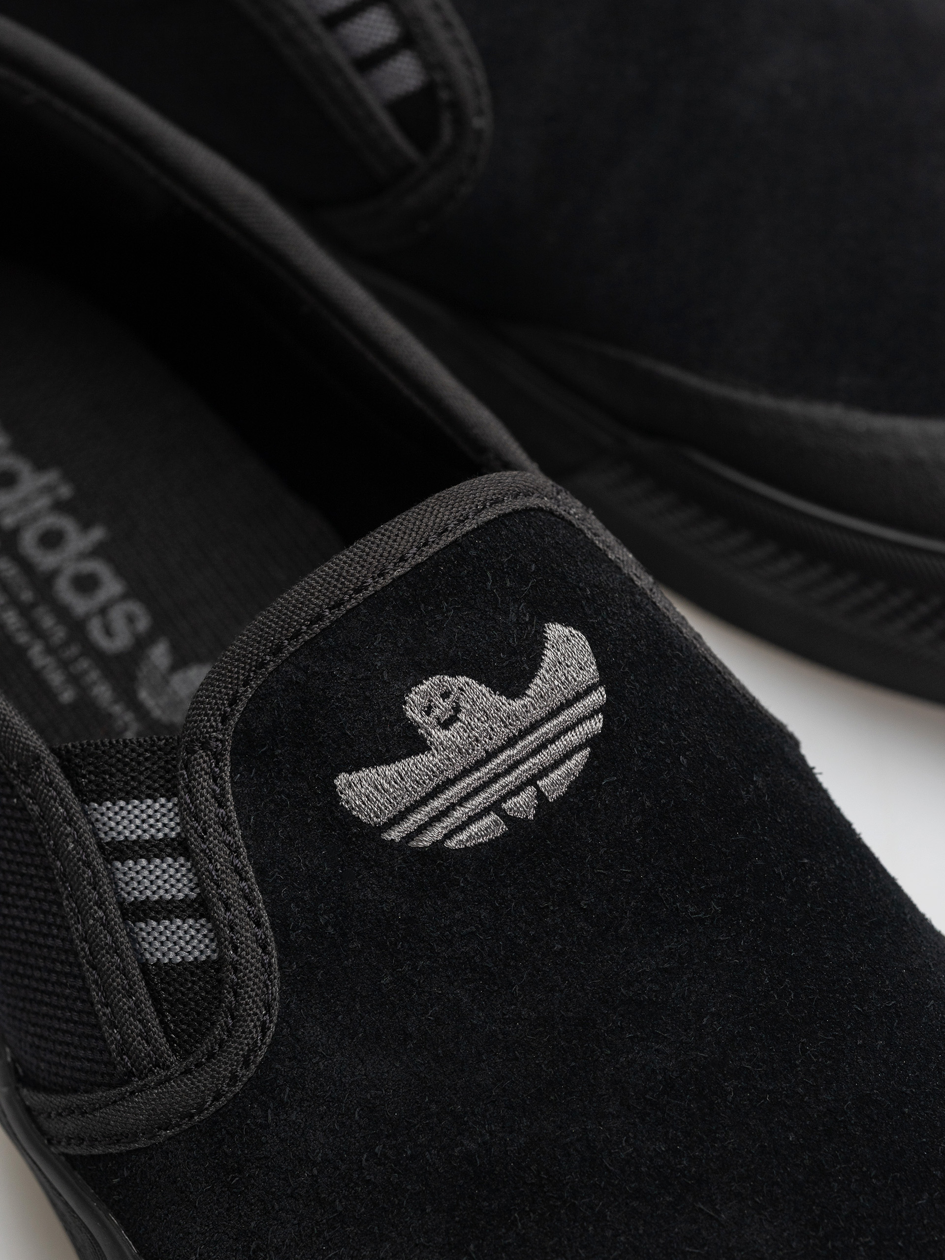 Šľapky adidas Shmoofoil Slip Rx (cblack/grefou/cblack)