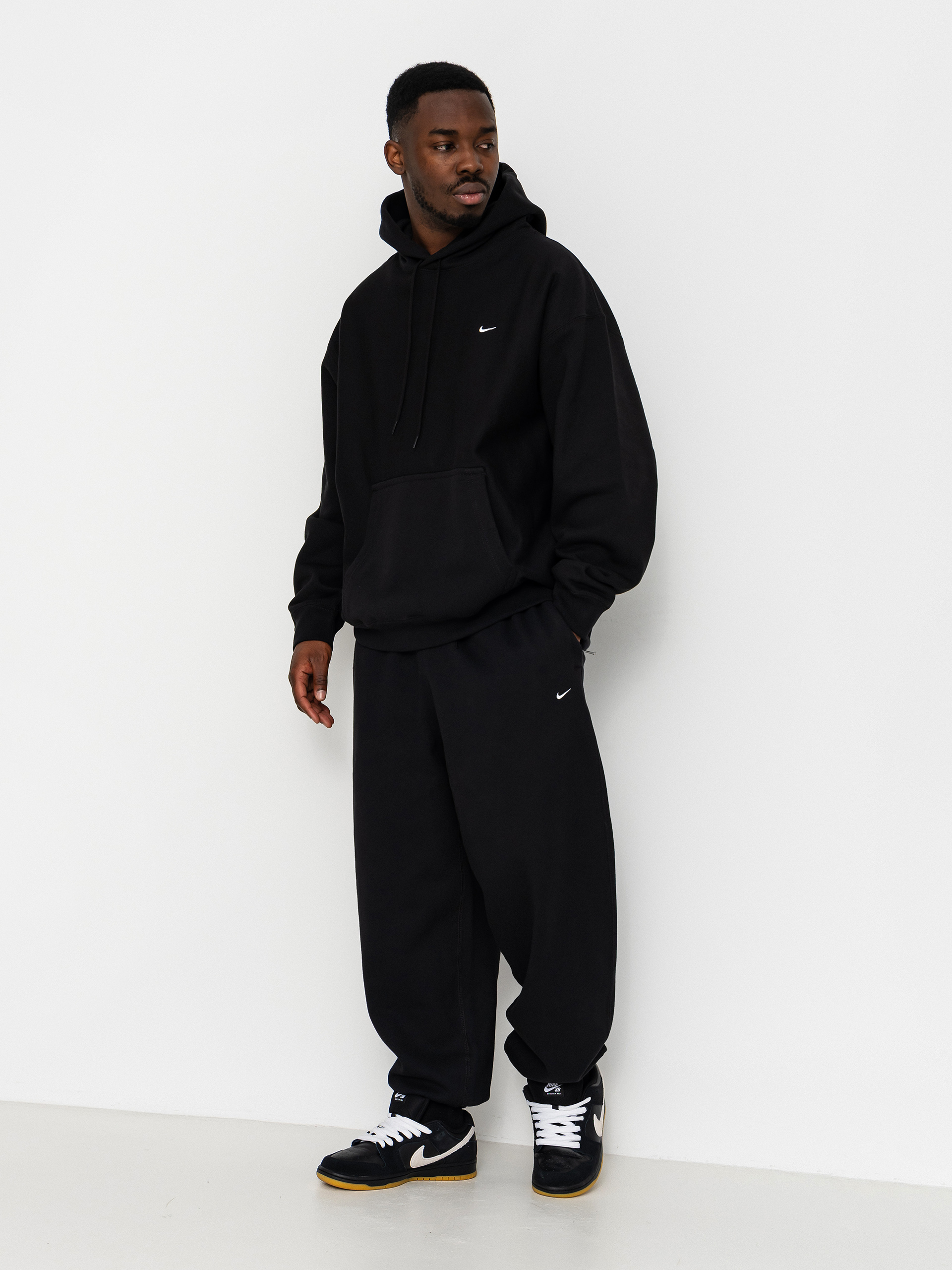 Mikina s kapucňou Nike SB Solo Swoosh HD (black/black/white)